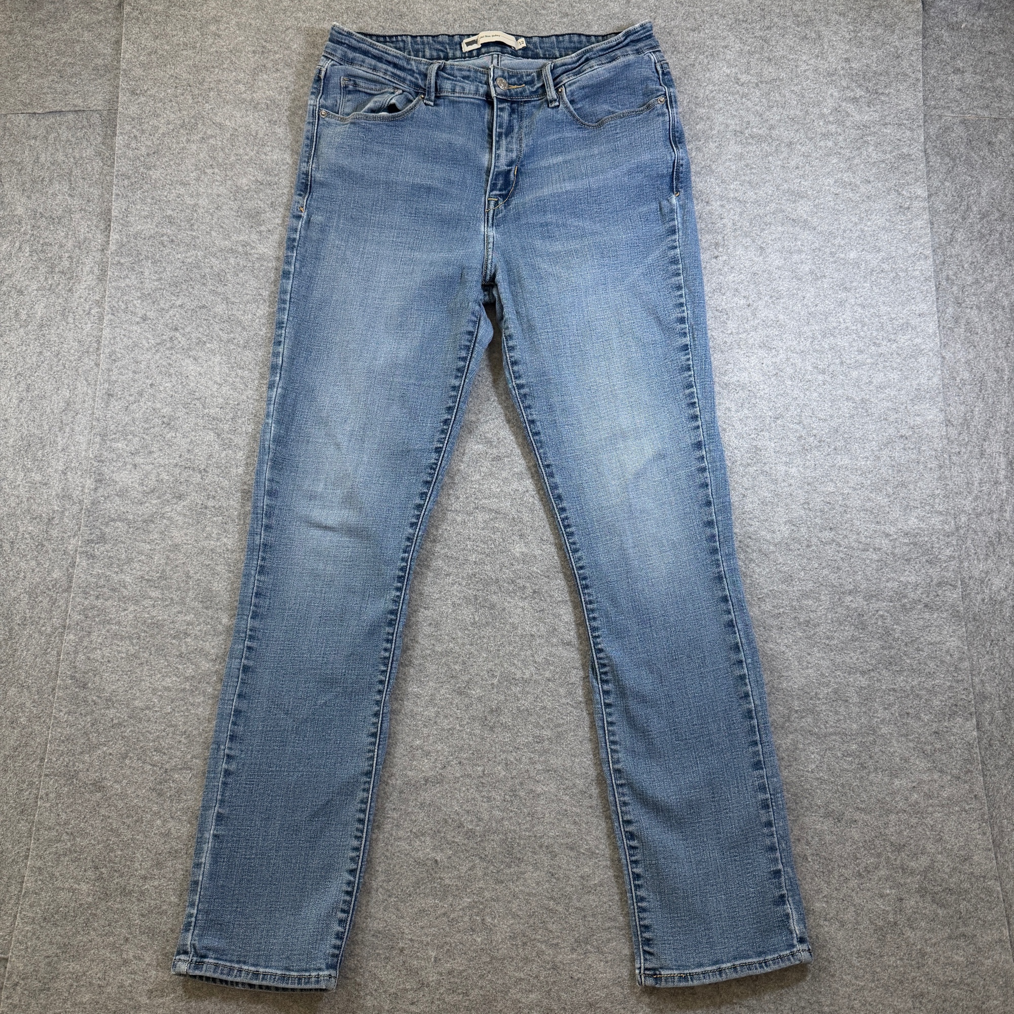 Levi's Skinny Jeans Womens 12 Medium Wash Mid Rise Stretch Denim Slim Fit Casual