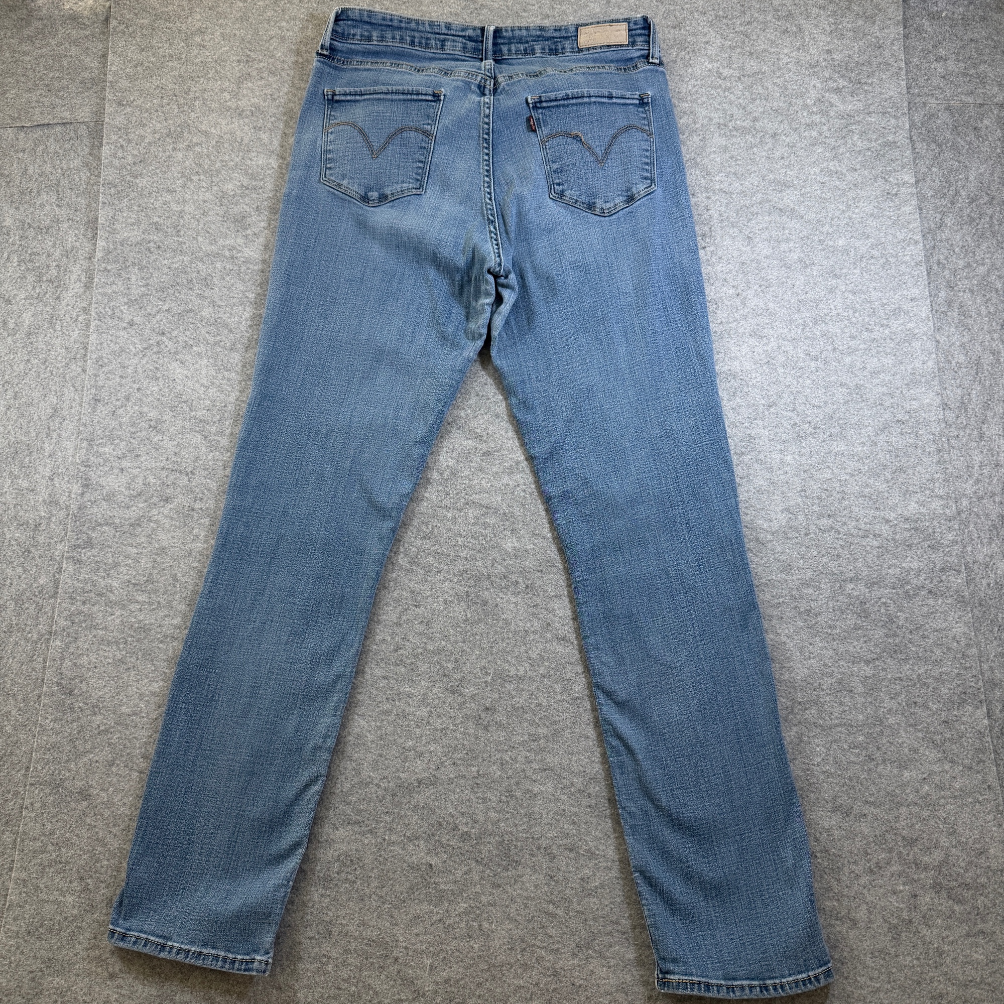 Levi's Skinny Jeans Womens 12 Medium Wash Mid Rise Stretch Denim Slim Fit Casual thumbnail 2