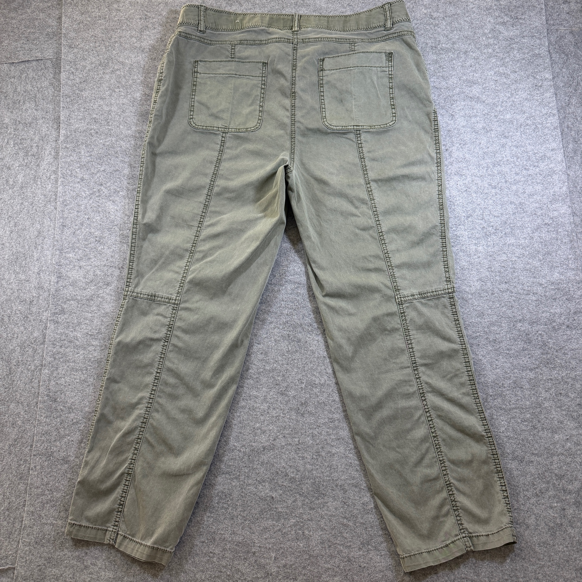 Chicos Pants Womens 2 (L) Olive Green Stretch Zip Pockets Straight Leg Casual thumbnail 2