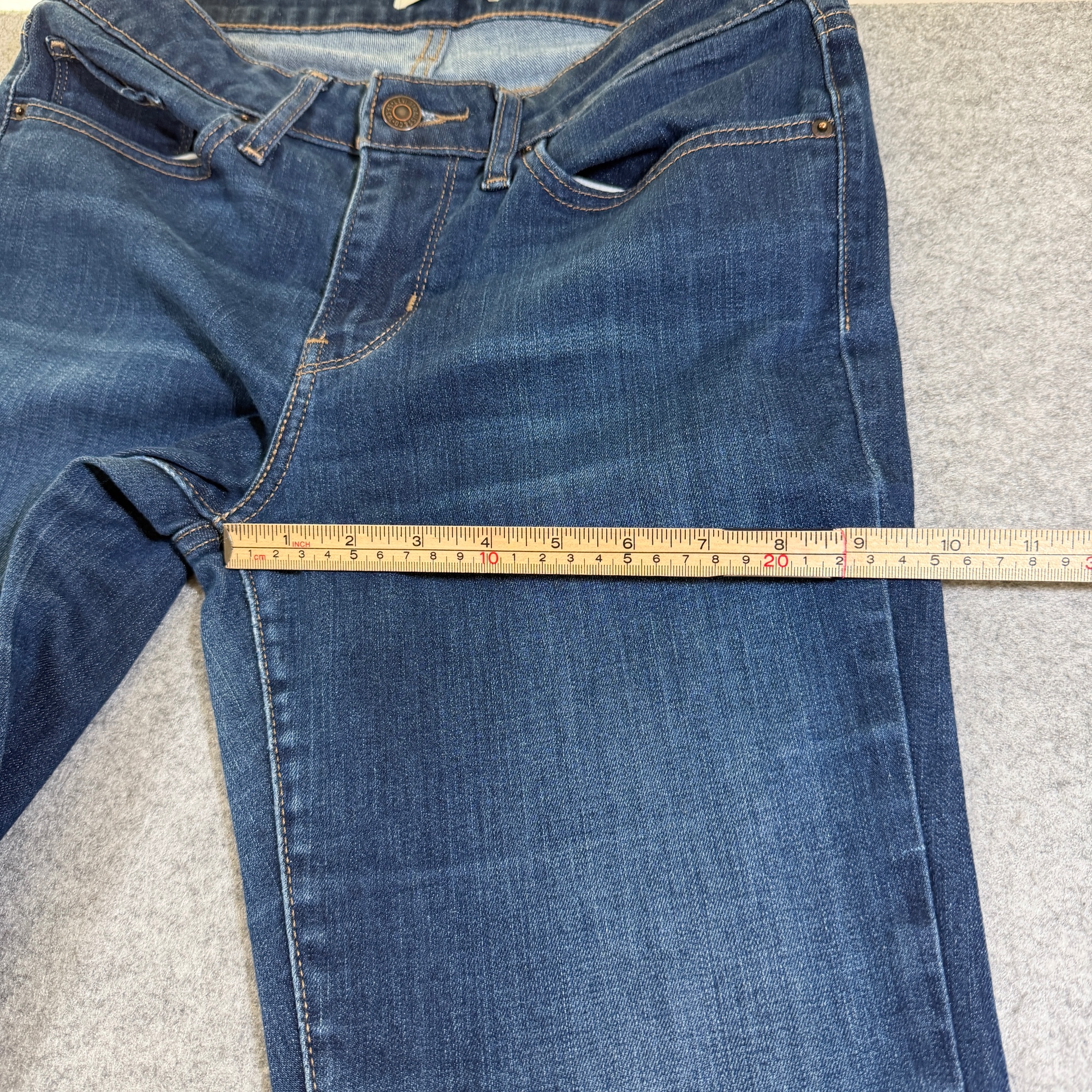 Levi's 712 Slim Fit Jeans Womens 30 Dark Blue Wash Denim Red Tab Leather Patch thumbnail 7