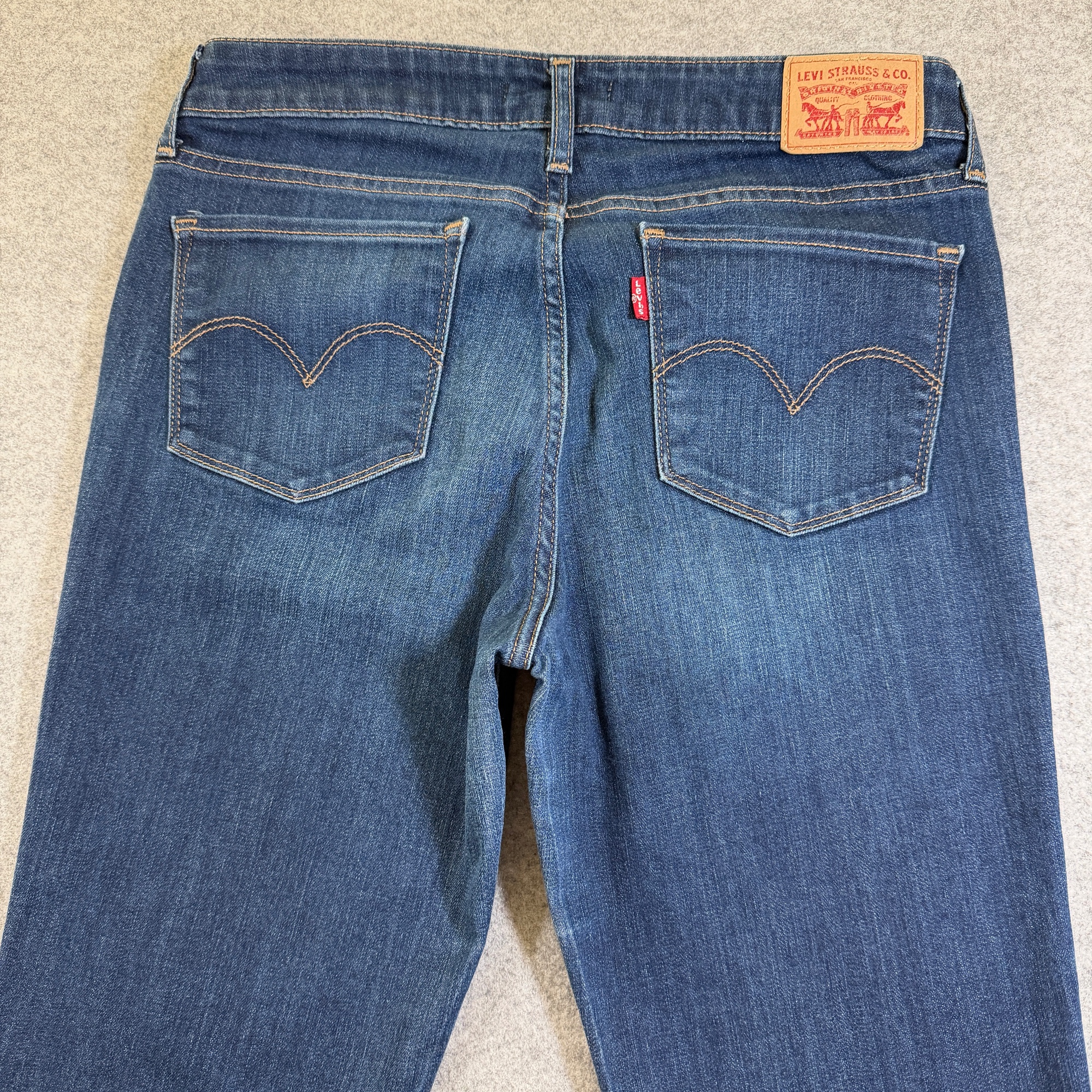 Levi's 712 Slim Fit Jeans Womens 30 Dark Blue Wash Denim Red Tab Leather Patch thumbnail 9