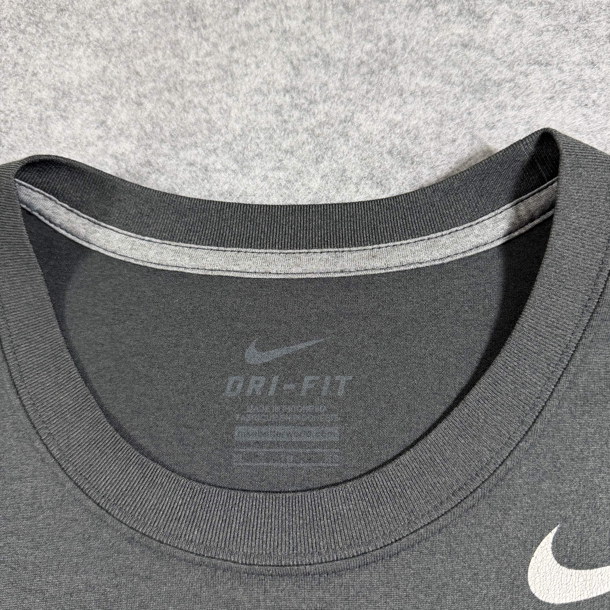 Nike Dri-Fit T-Shirt Mens XL Gray MTSU Blue Raiders Graphic Polyester Athletic thumbnail 11