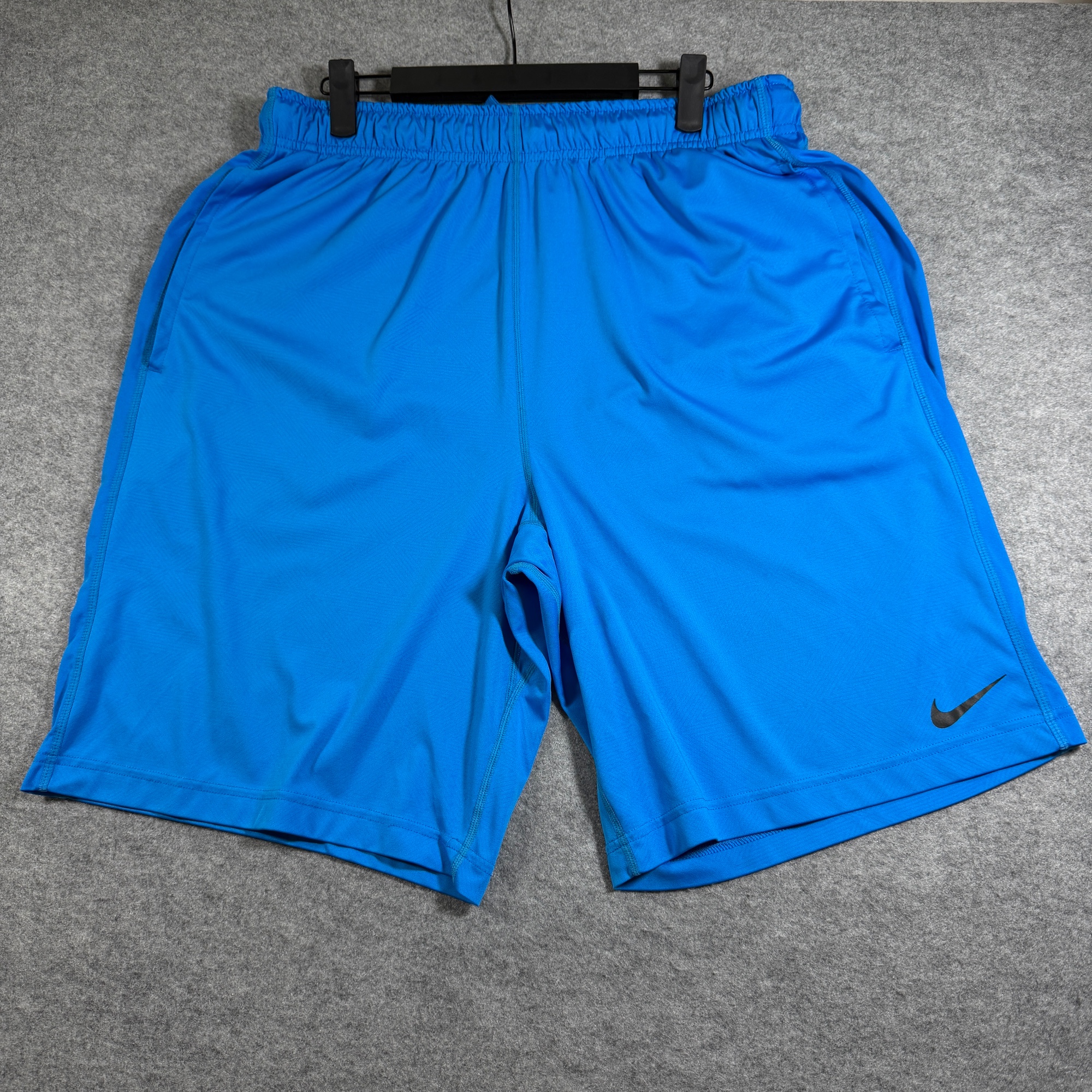 Nike Dri-Fit Shorts Mens L Blue Drawstring Waist Side Pockets Athletic Running