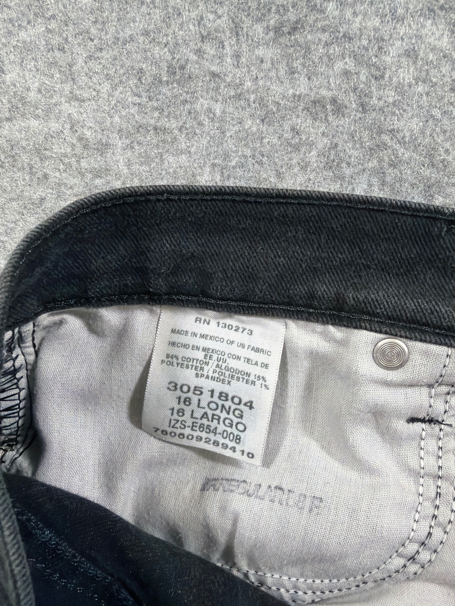 Lee Jeans Womens 16 Long Black Faded Relaxed Fit Denim Five Pocket Stretch thumbnail 3