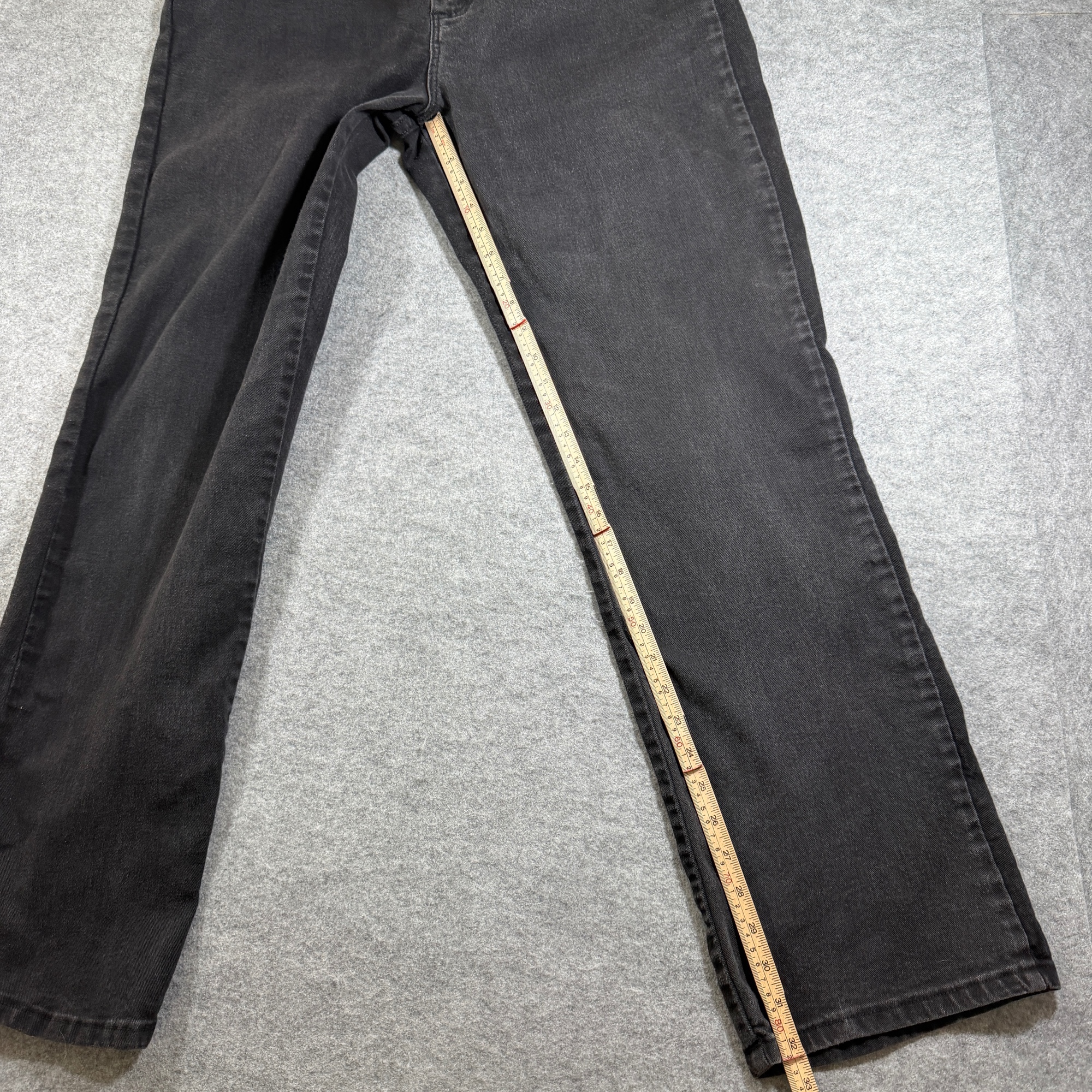 Lee Jeans Womens 16 Long Black Faded Relaxed Fit Denim Five Pocket Stretch thumbnail 7