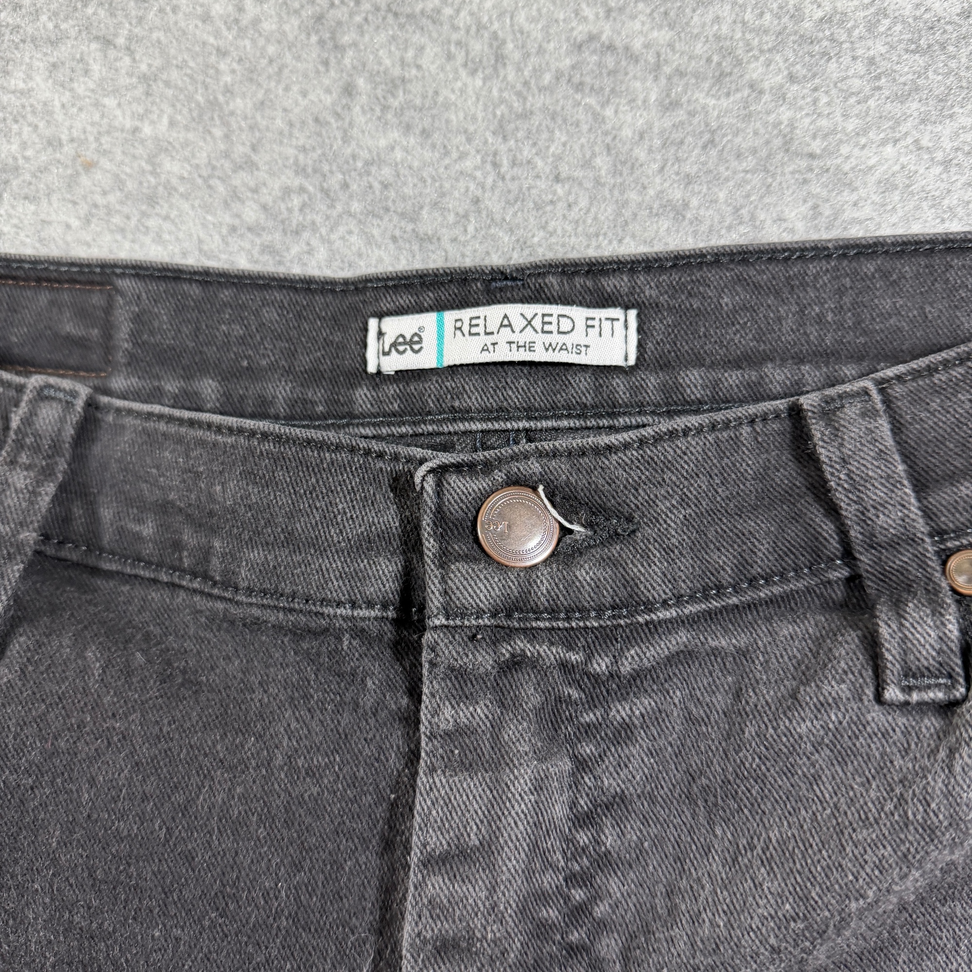 Lee Jeans Womens 16 Long Black Faded Relaxed Fit Denim Five Pocket Stretch thumbnail 8