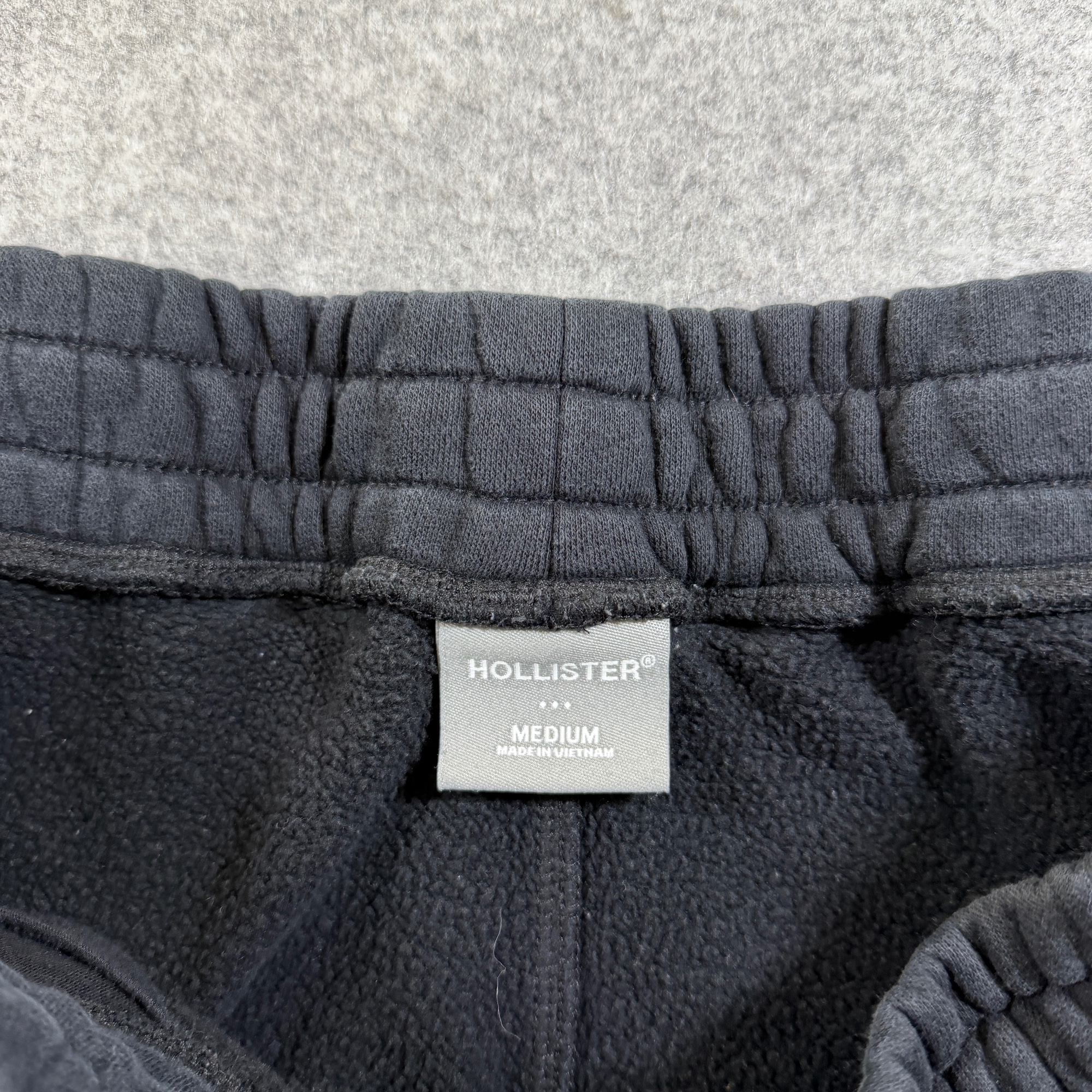 Hollister Sweatpants Mens M Black Drawstring Elastic Waist Relaxed Straight Leg thumbnail 3