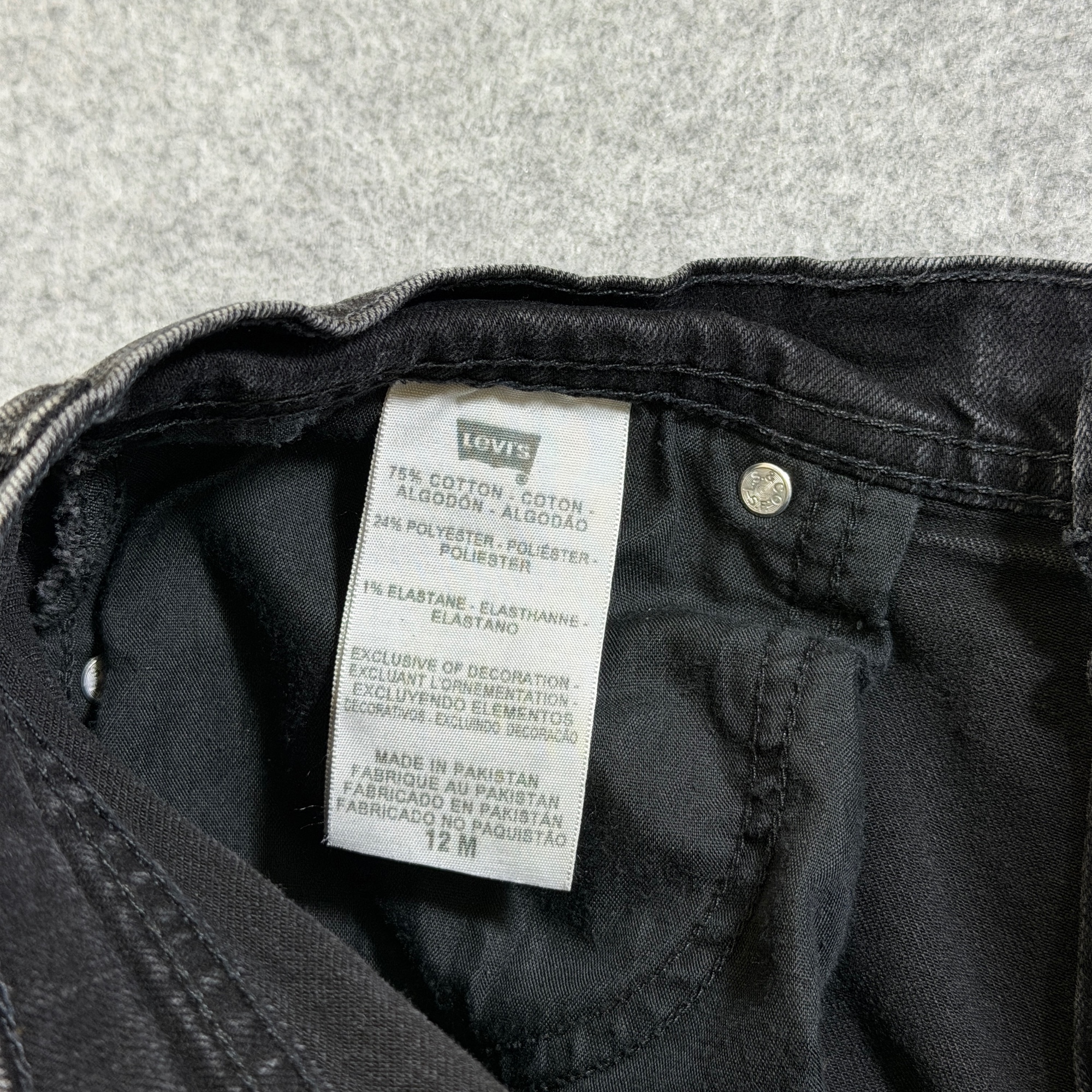 Levi's 505 Straight Leg Jeans Womens 12 Black Faded Denim Button Fly Mid Rise thumbnail 5
