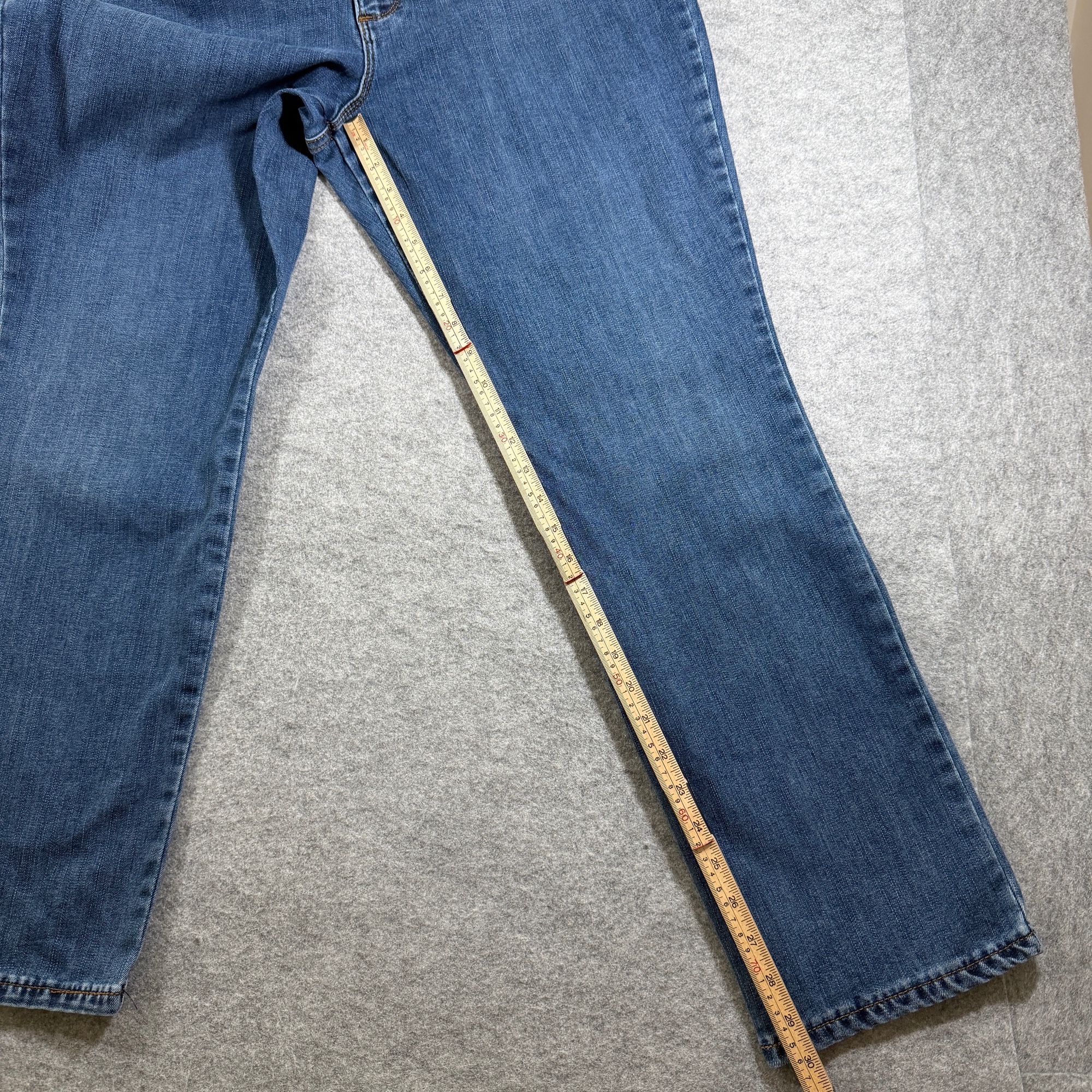 Lee Jeans Womens 18 Medium Blue Denim Instantly Slims Relaxed Straight High Rise thumbnail 5