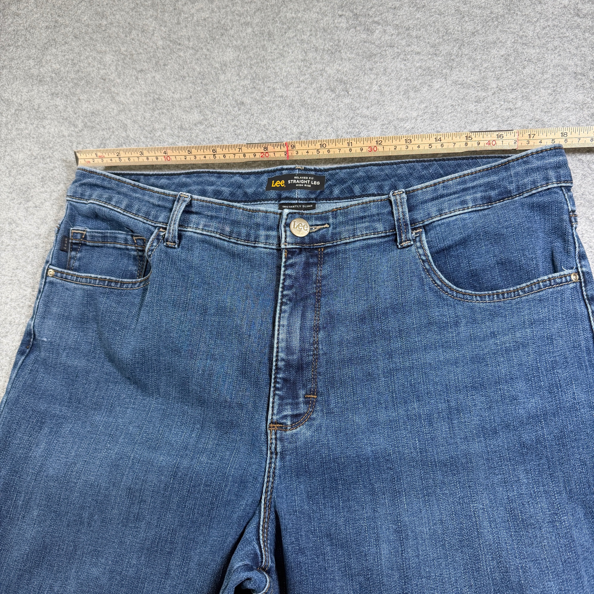 Lee Jeans Womens 18 Medium Blue Denim Instantly Slims Relaxed Straight High Rise thumbnail 6