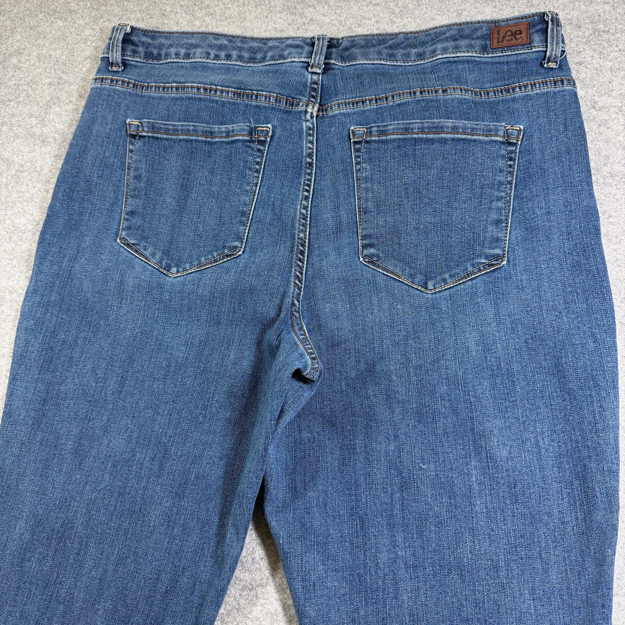 Lee Jeans Womens 18 Medium Blue Denim Instantly Slims Relaxed Straight High Rise thumbnail 7