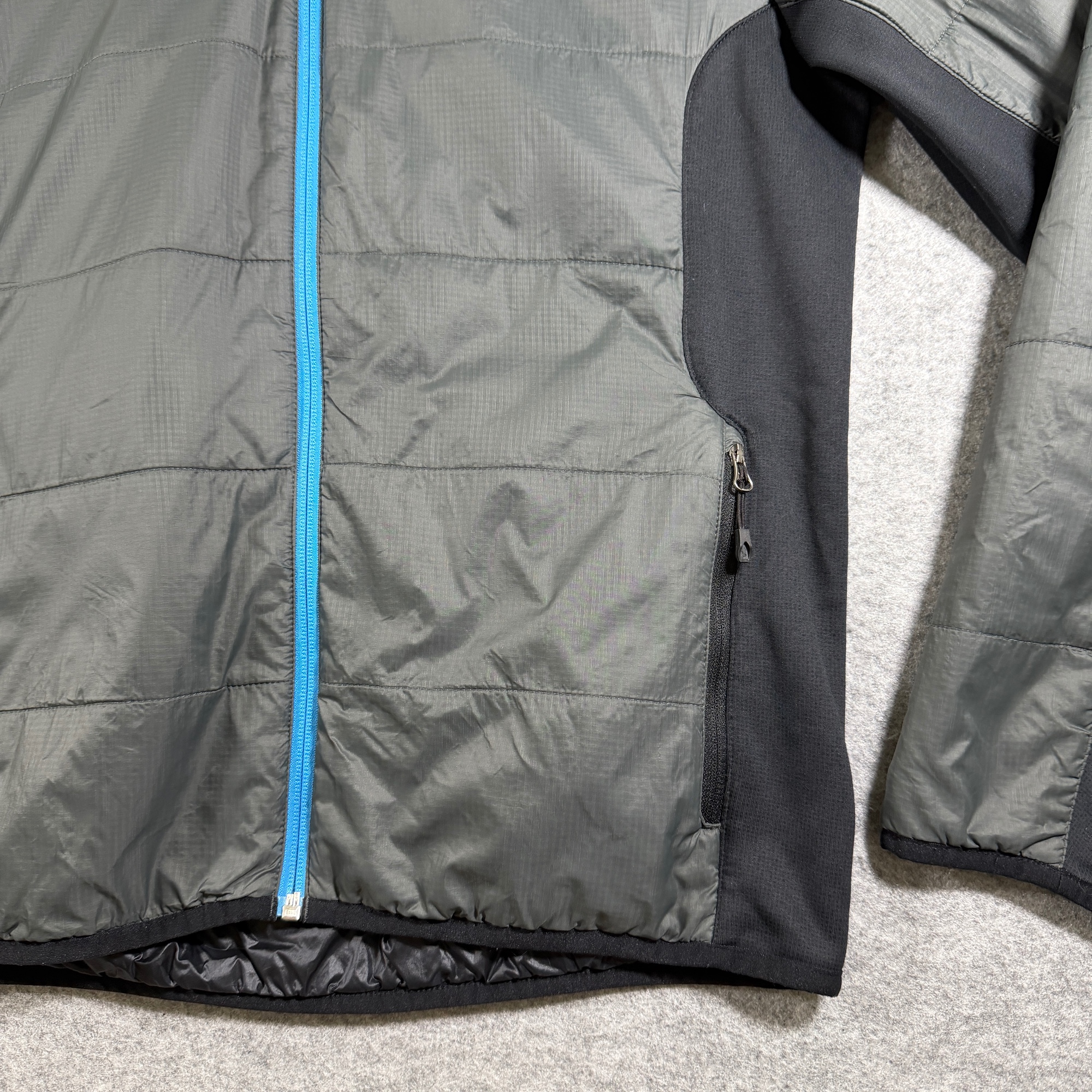 Spyder Active Ski Jacket Mens M Gray Black Quilted Full Zip Insulated Winter thumbnail 9