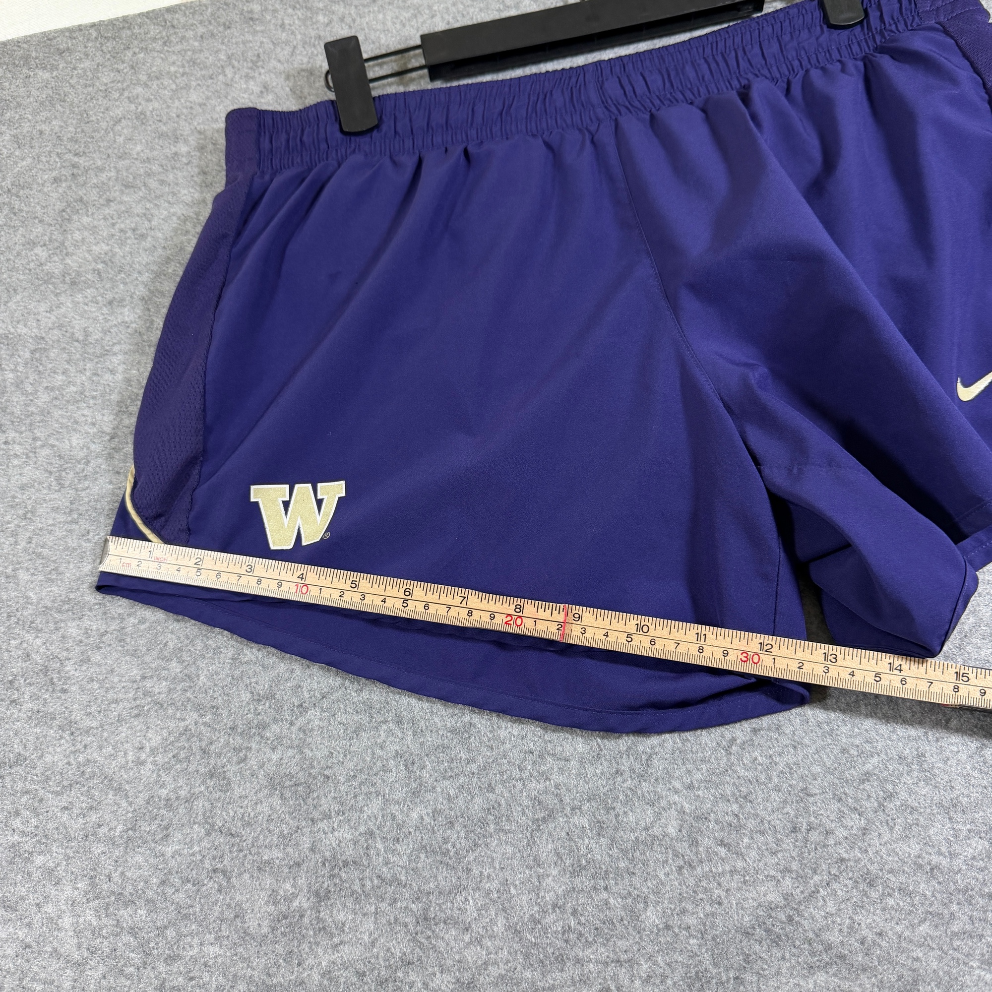 Nike Dri-Fit Running Shorts Womens M Purple Washington Huskies Logo Liner T&FXC thumbnail 9