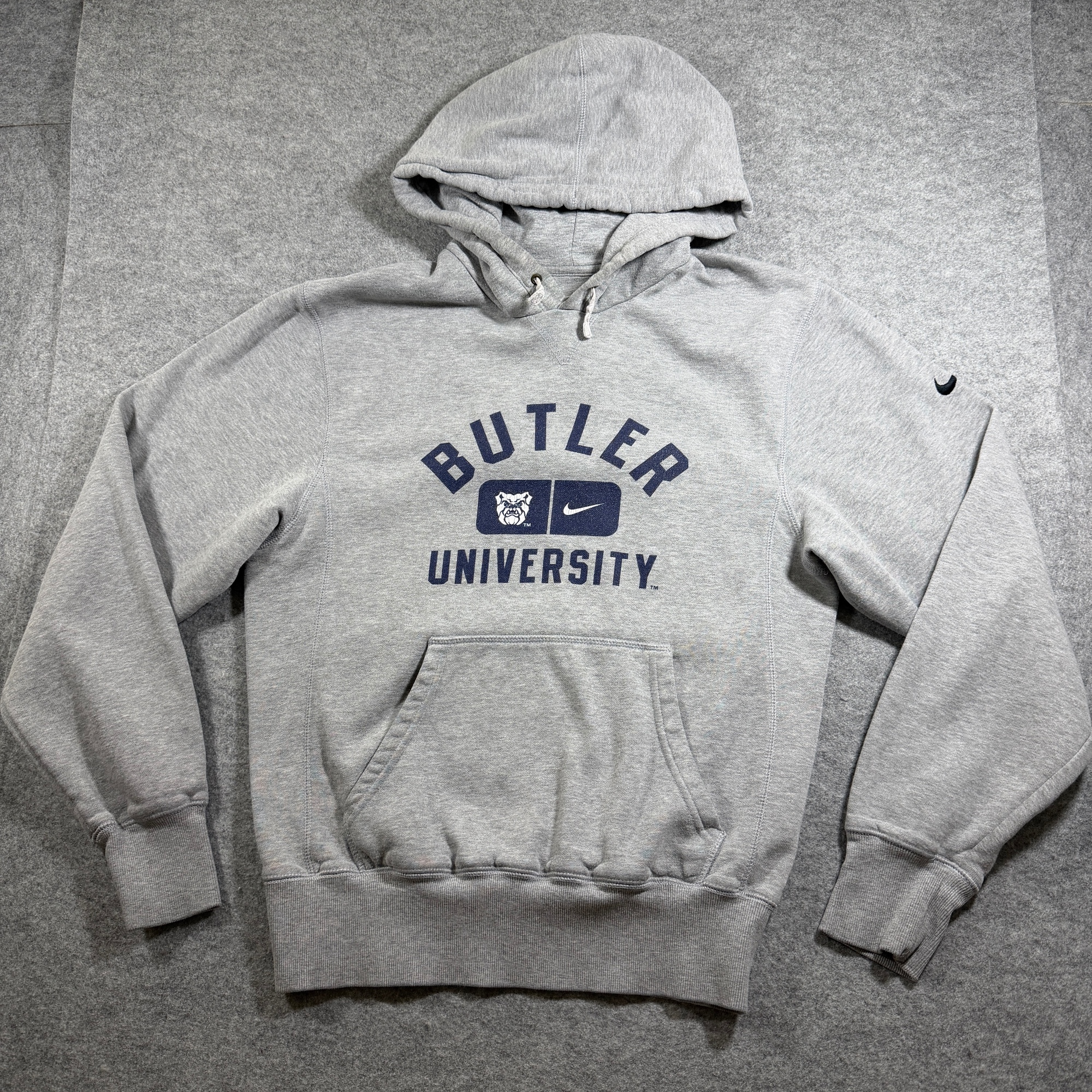 Nike Hoodie Mens S Light Gray Butler Bulldogs Graphic Pullover Drawstring Fleece
