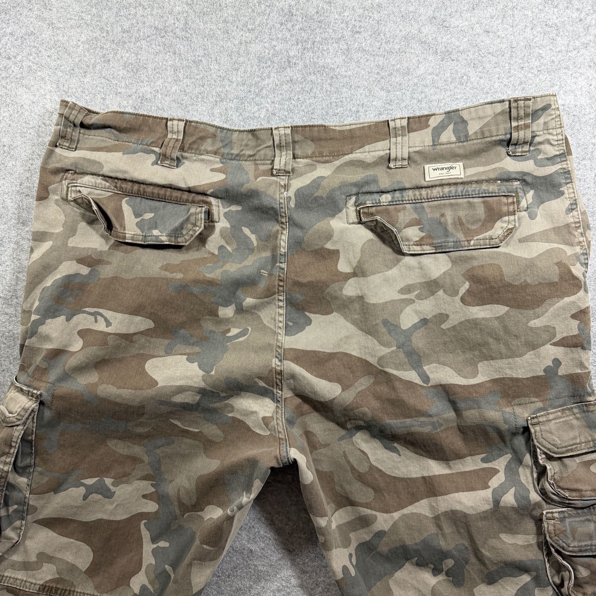 Wrangler Cargo Pants Mens 44x30 Camouflage Regular Taper Stretch Cotton Utility thumbnail 3