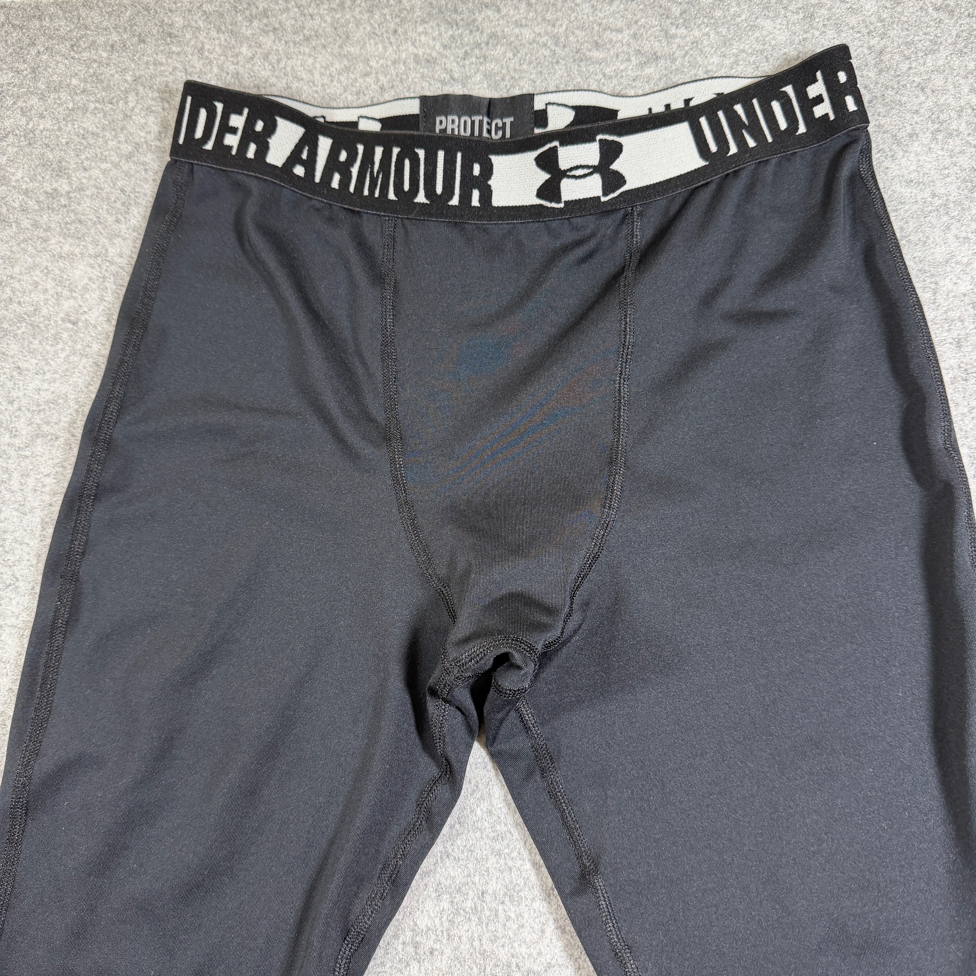 Under Armour HeatGear Compression Tights Mens M Black Running Training Gym thumbnail 3