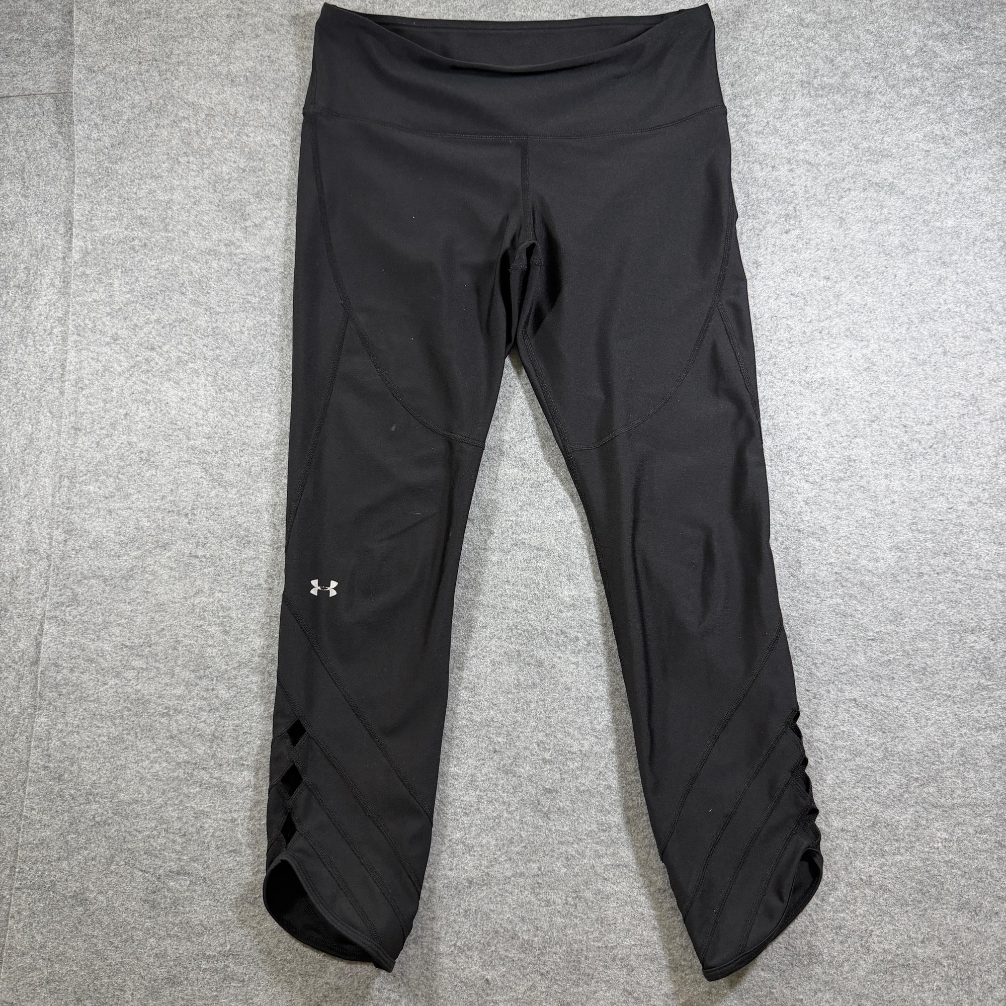 Under Armour HeatGear Capri Yoga Leggings Women L Black Compression Cutout Ankle