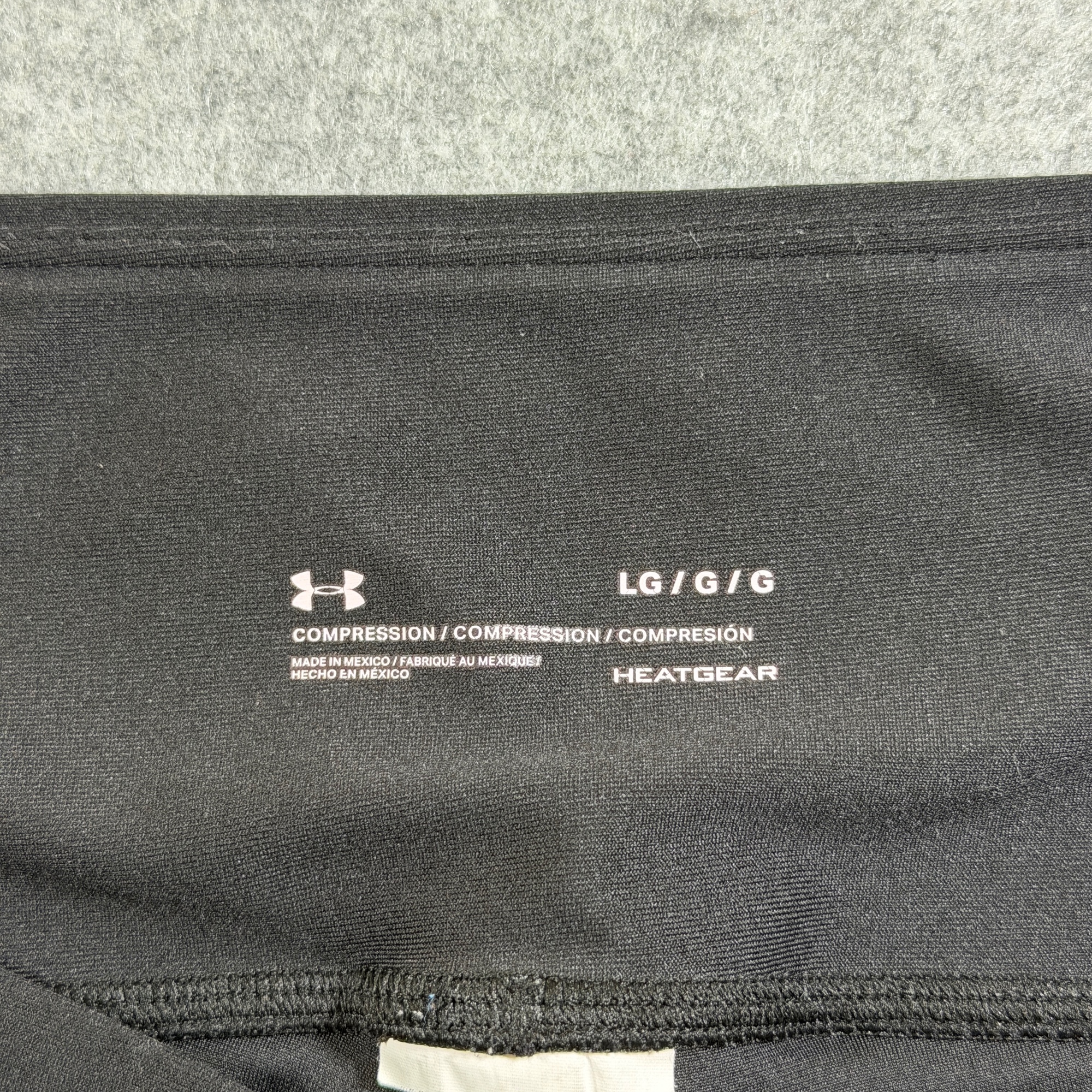 Under Armour HeatGear Capri Yoga Leggings Women L Black Compression Cutout Ankle thumbnail 3