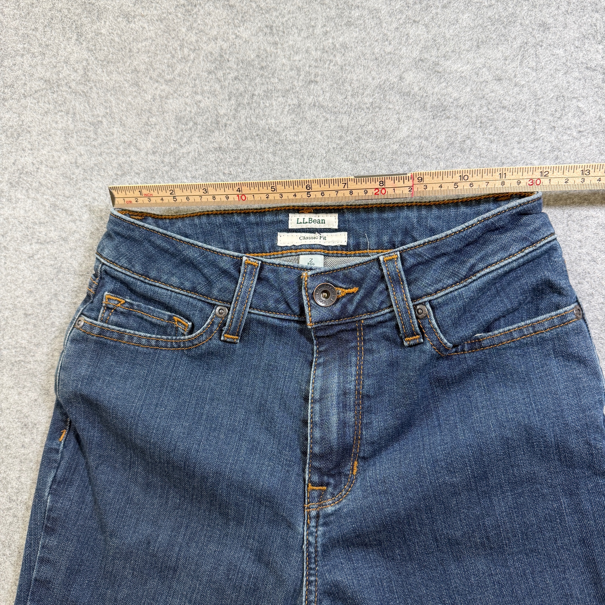 L.L.Bean Classic Fit Jeans Womens 2 Reg Dark Blue Denim Five Pocket Stretch thumbnail 6