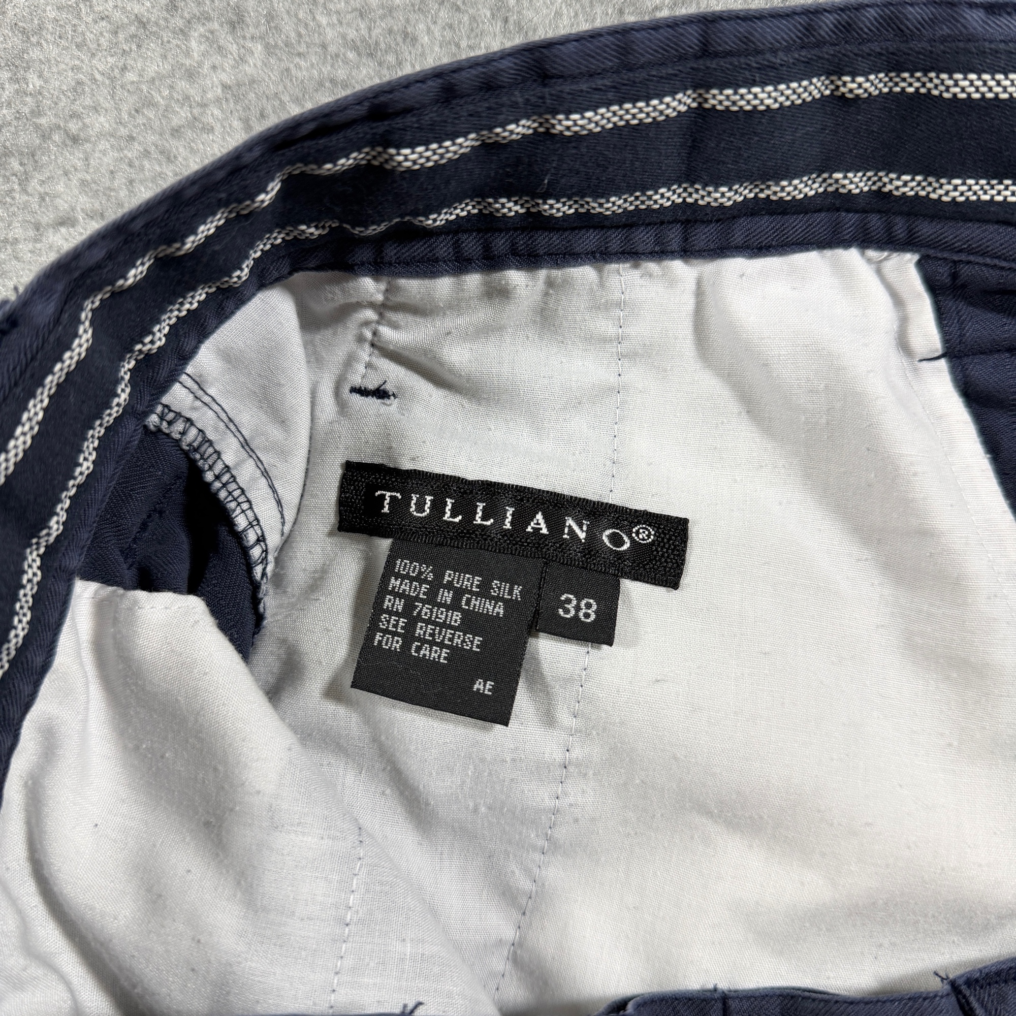 Vintage Tulliano Silk Shorts Mens 38 Navy Blue Pleated Front Relaxed Fit Preppy thumbnail 4