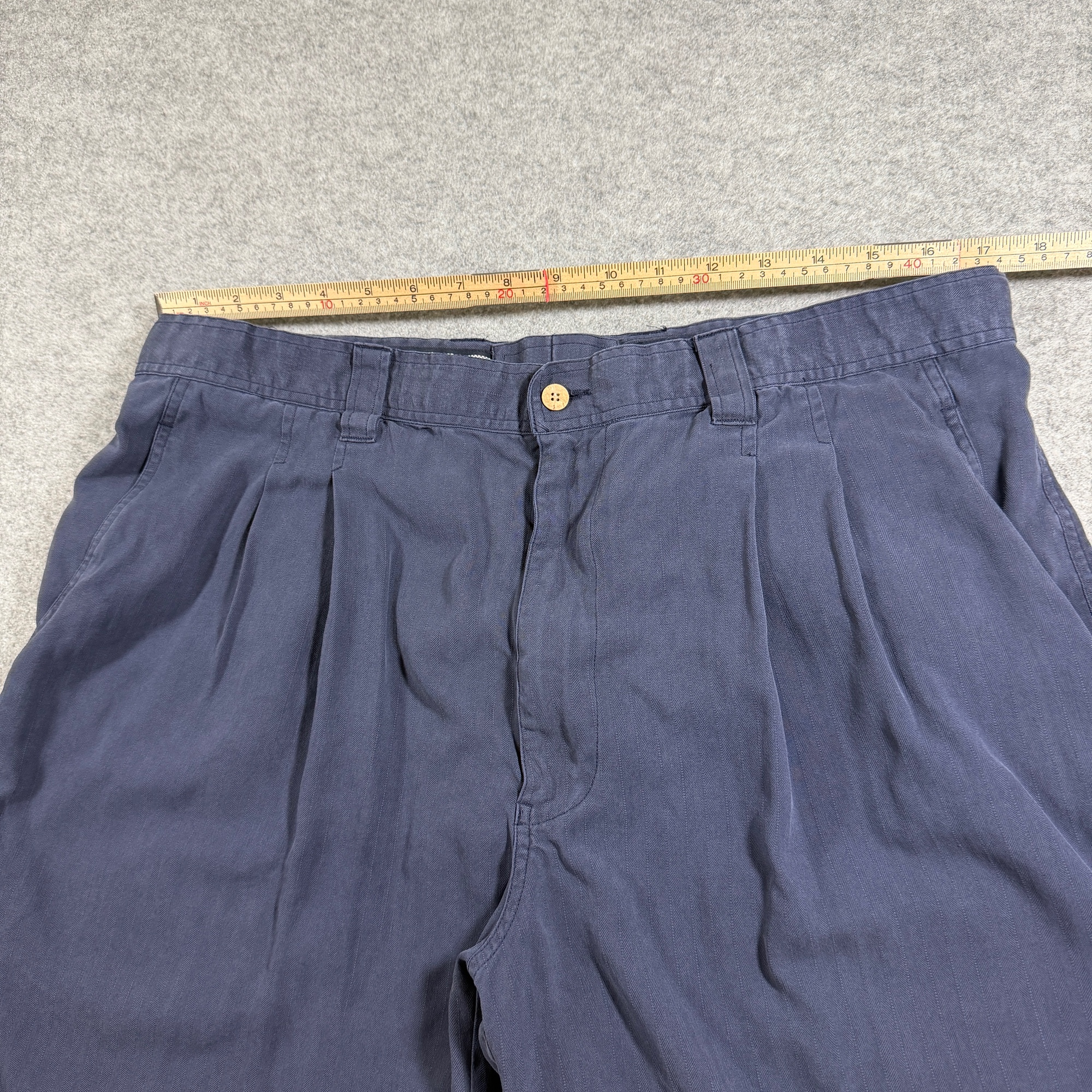 Vintage Tulliano Silk Shorts Mens 38 Navy Blue Pleated Front Relaxed Fit Preppy thumbnail 6