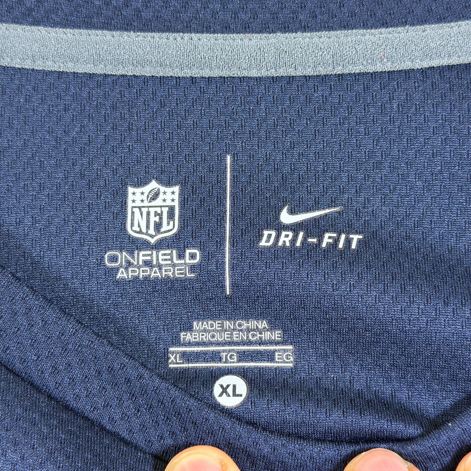 Nike Titans Long Sleeve Shirt Mens XL Navy Dri-Fit NFL Onfield Team Logo Tee thumbnail 5