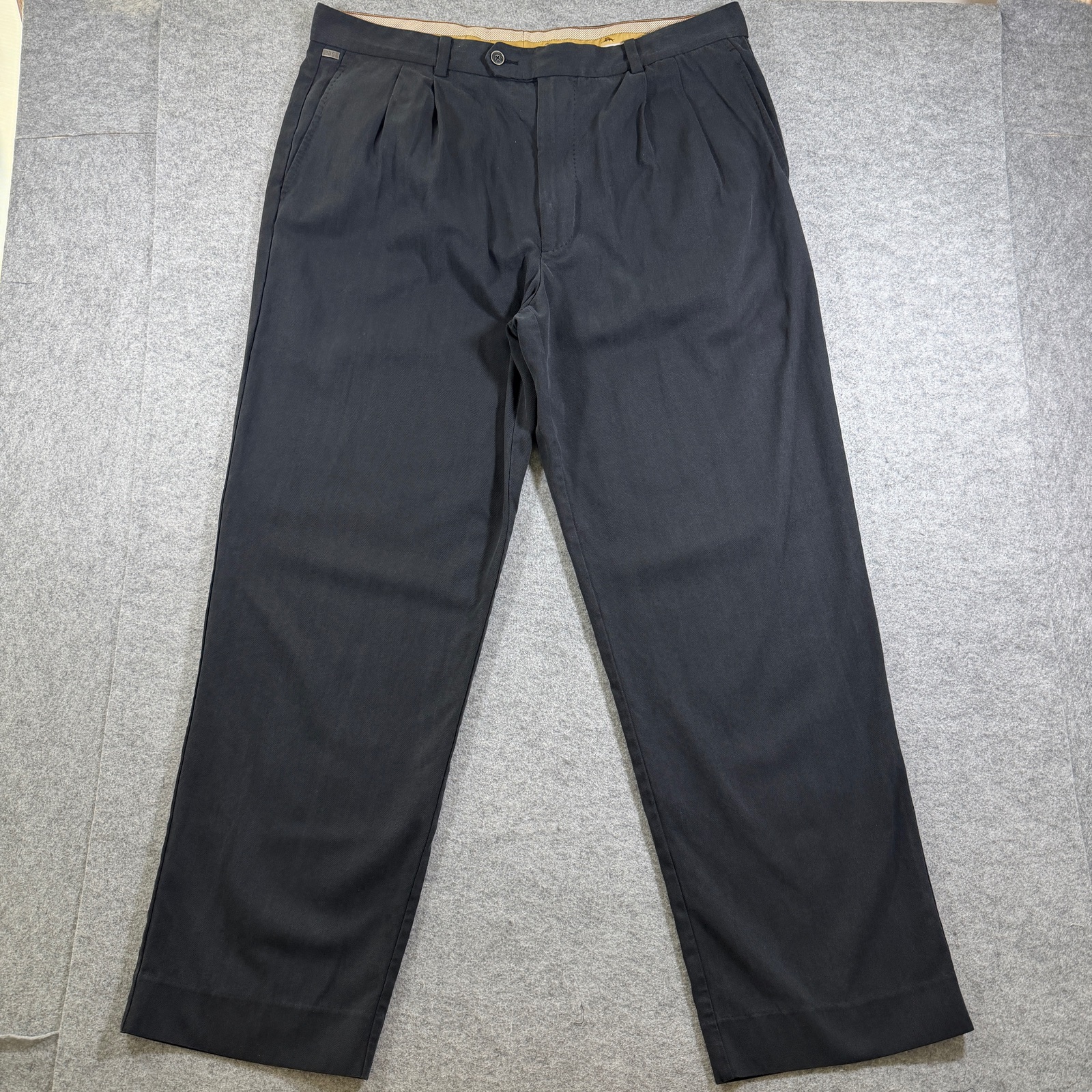 Tommy Bahama Silk Pants Mens 38x32 Black Pleated Front Relaxed Fit Trousers