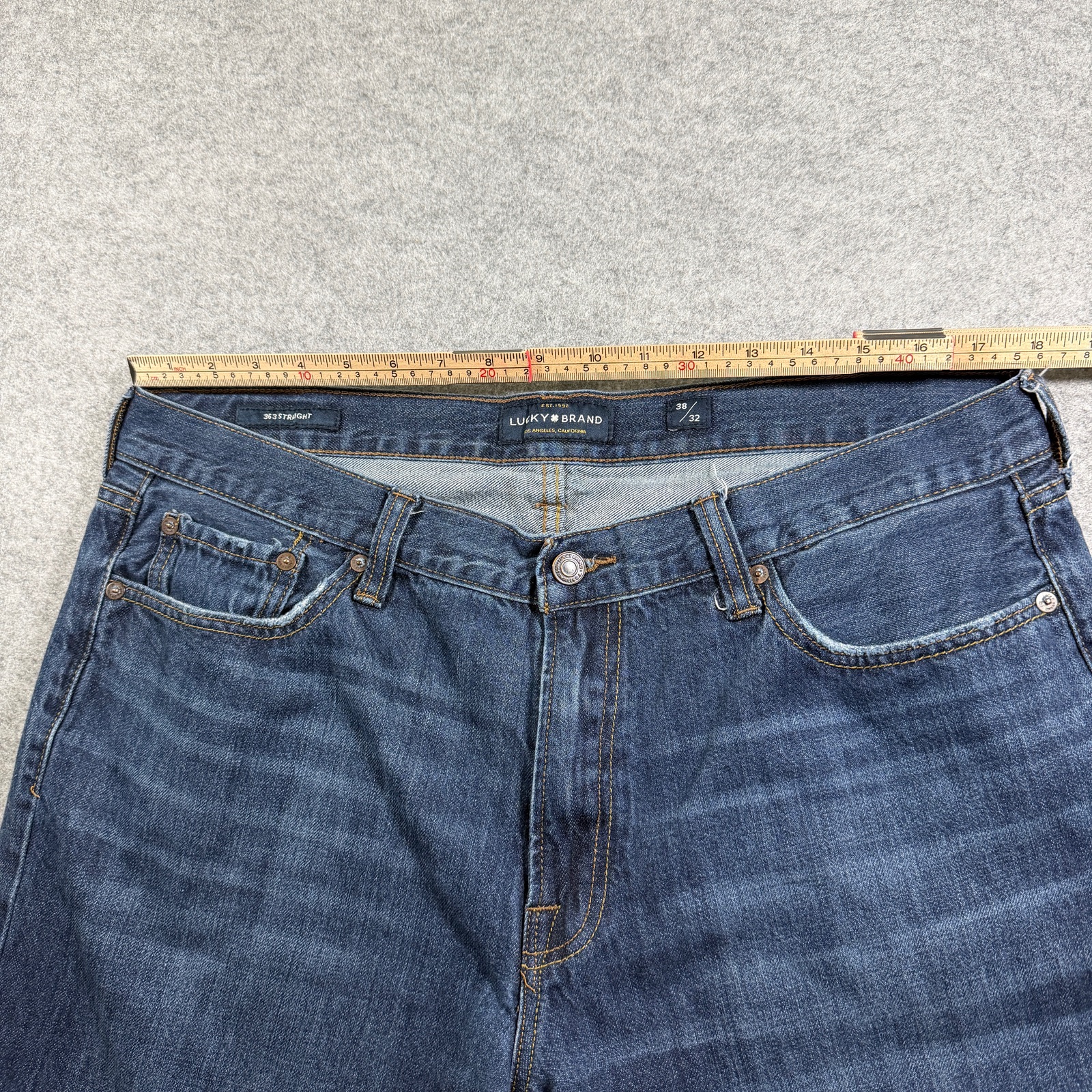 Lucky Brand 363 Straight Jeans Mens 38/32 Dark Blue Denim Distressed Ripped Knee thumbnail 6