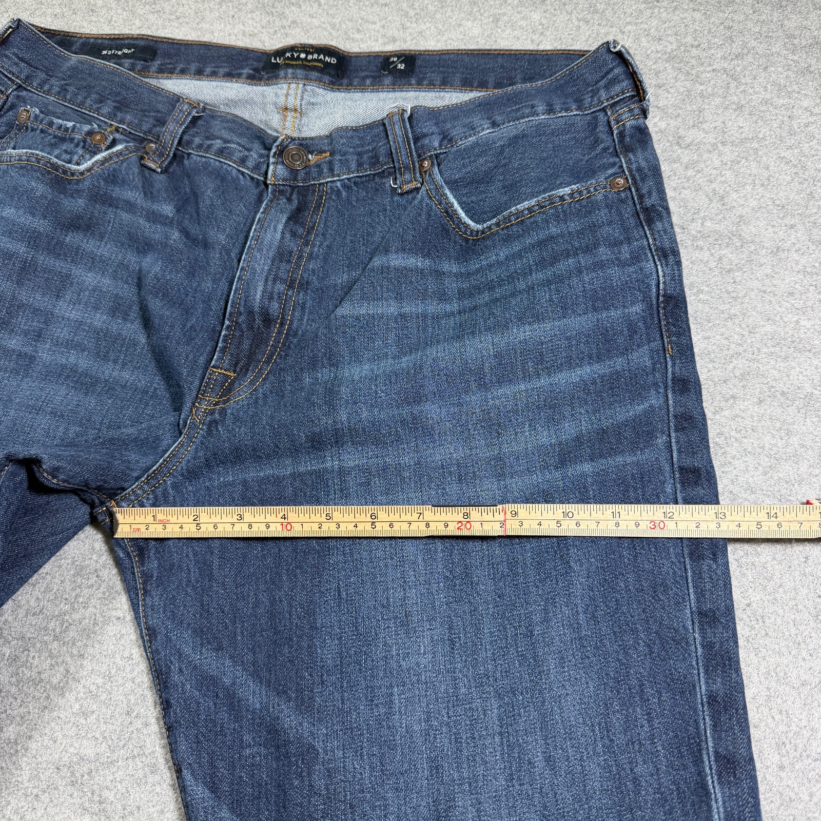 Lucky Brand 363 Straight Jeans Mens 38/32 Dark Blue Denim Distressed Ripped Knee thumbnail 8