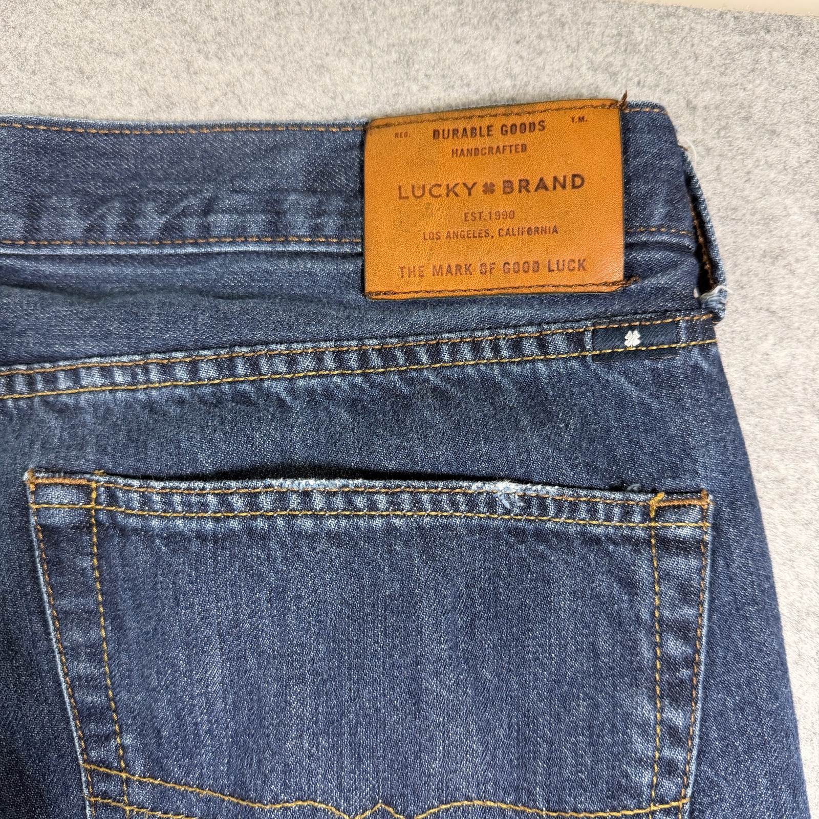 Lucky Brand 363 Straight Jeans Mens 38/32 Dark Blue Denim Distressed Ripped Knee thumbnail 10