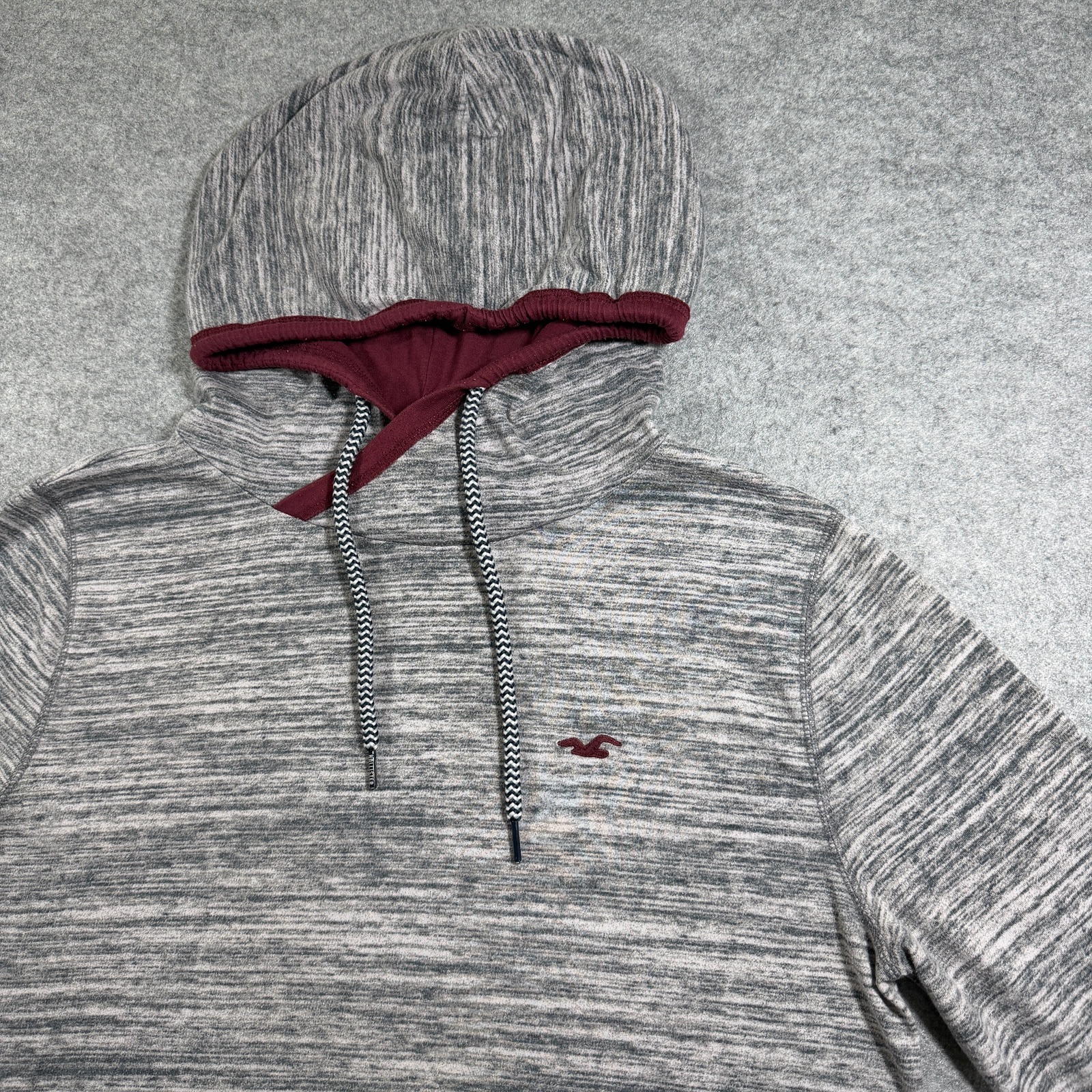 Hollister Hoodie Mens M Gray Heather Maroon Trim Lightweight Cotton Pullover thumbnail 3