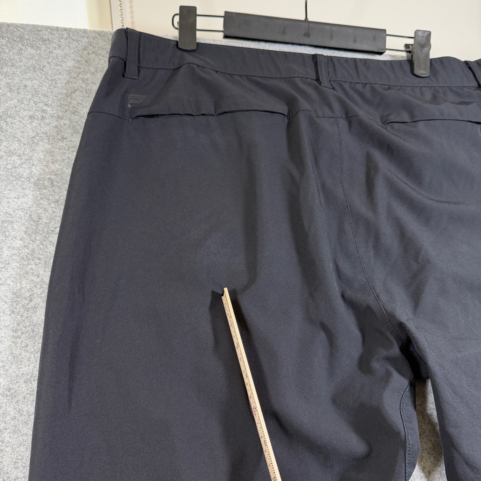 Fabletics Pants Mens 36x32 Black Straight Leg Stretch Zipper Pocket Golf Active thumbnail 4