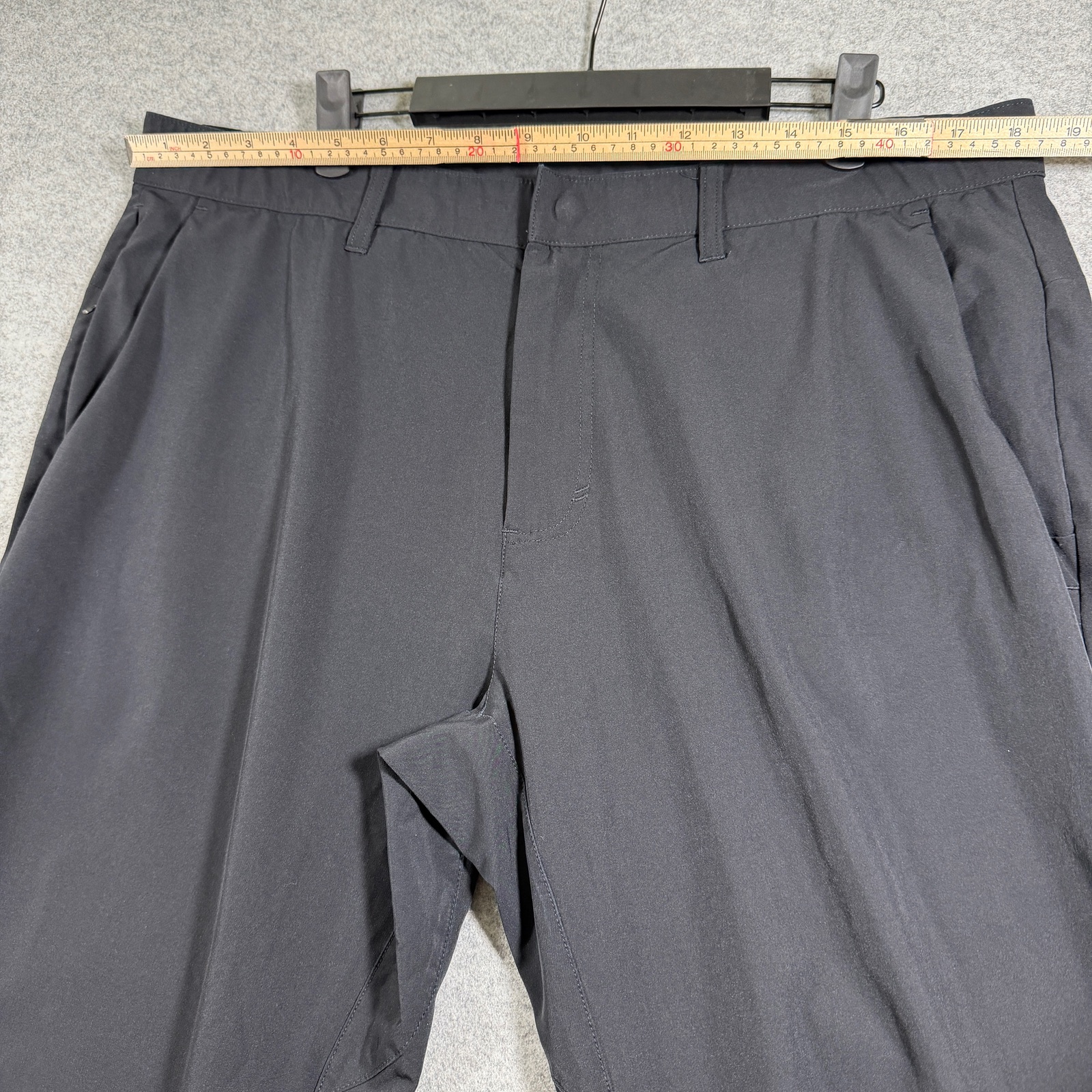 Fabletics Pants Mens 36x32 Black Straight Leg Stretch Zipper Pocket Golf Active thumbnail 5