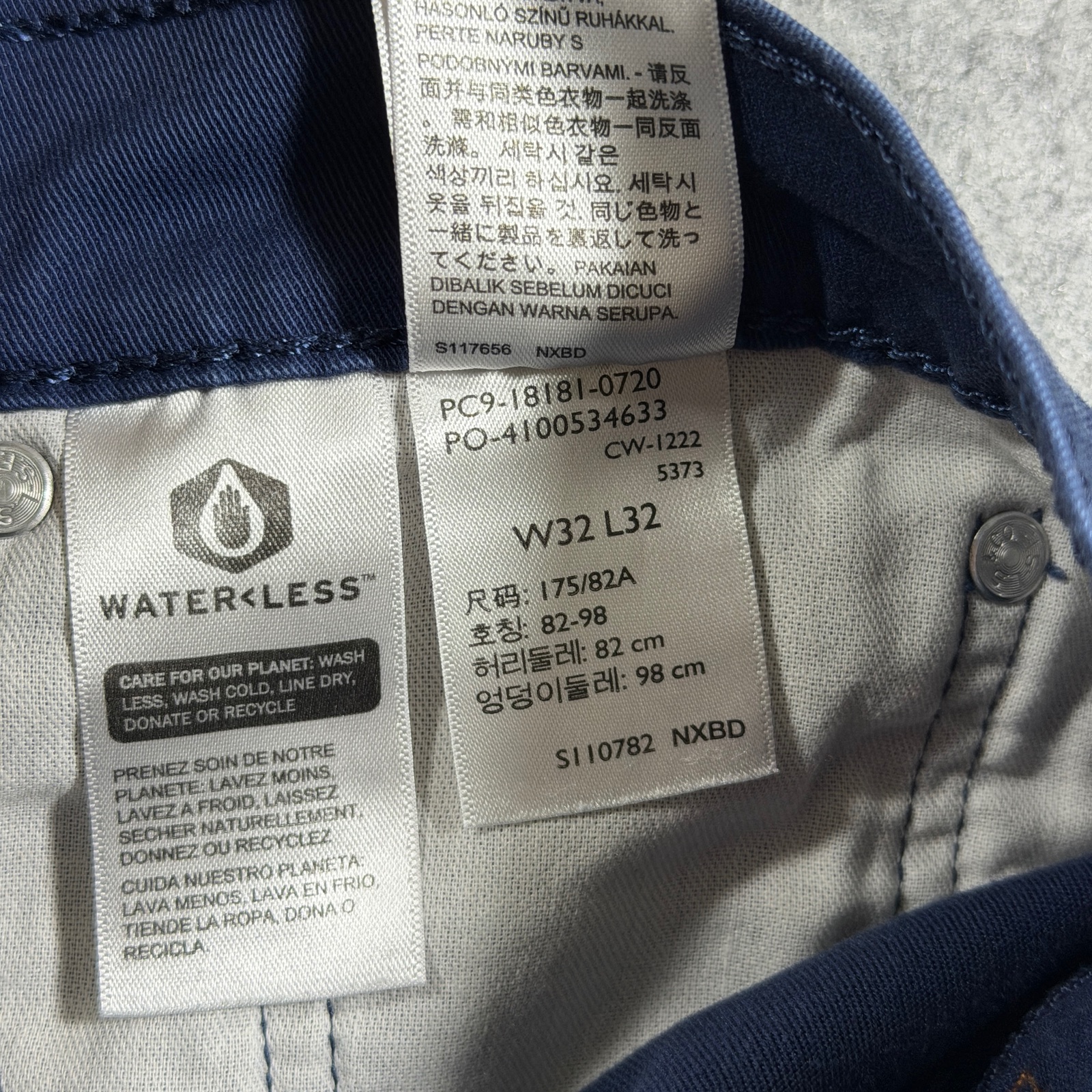 Levi's 541 Athletic Taper Jeans Mens 32x32 Navy Blue Stretch Denim Red Tab thumbnail 11