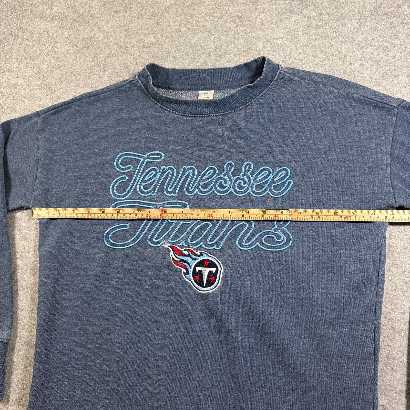 Vintage Tennessee Titans Sweatshirt Womens S Navy Embroidered NFL Team Apparel thumbnail 7