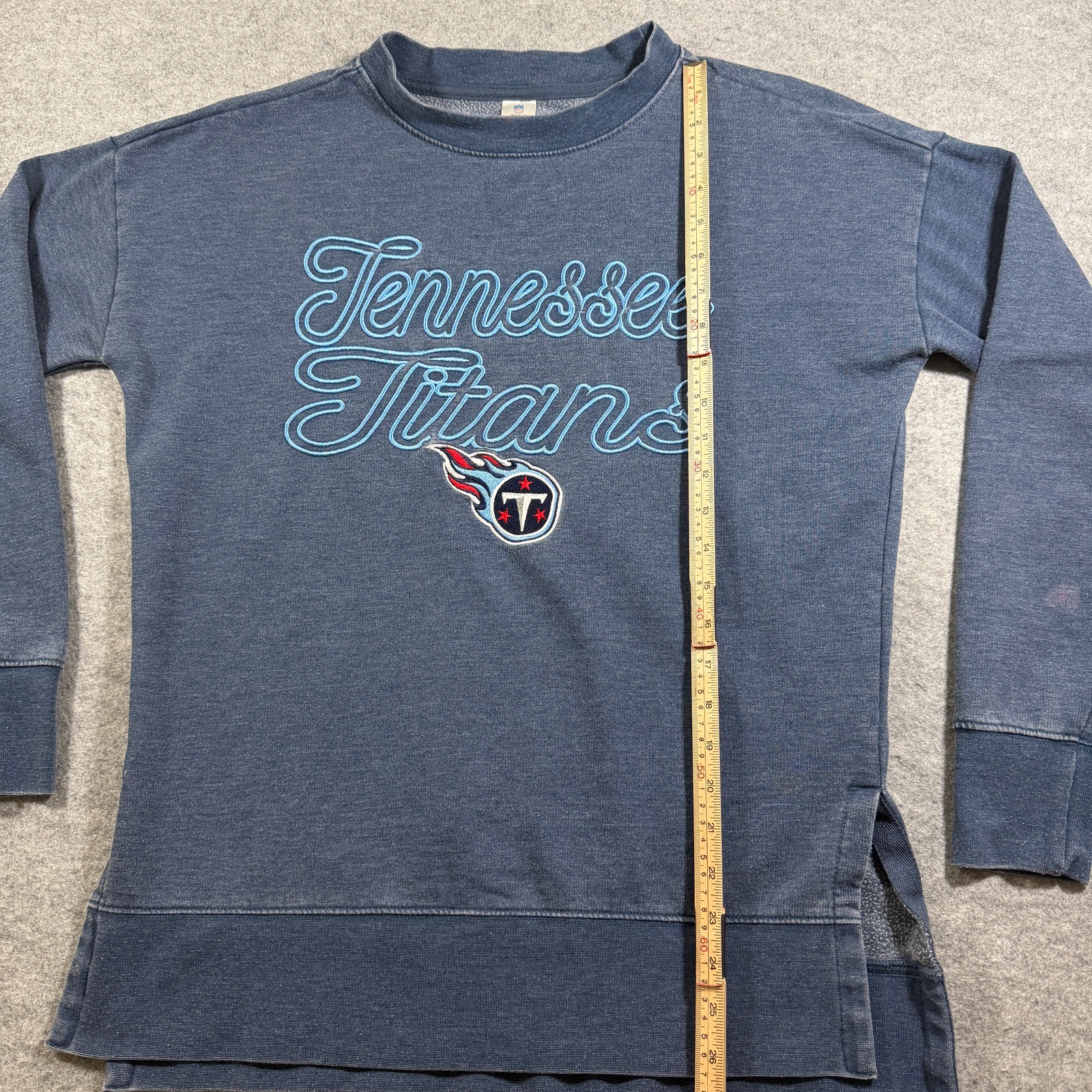 Vintage Tennessee Titans Sweatshirt Womens S Navy Embroidered NFL Team Apparel thumbnail 8