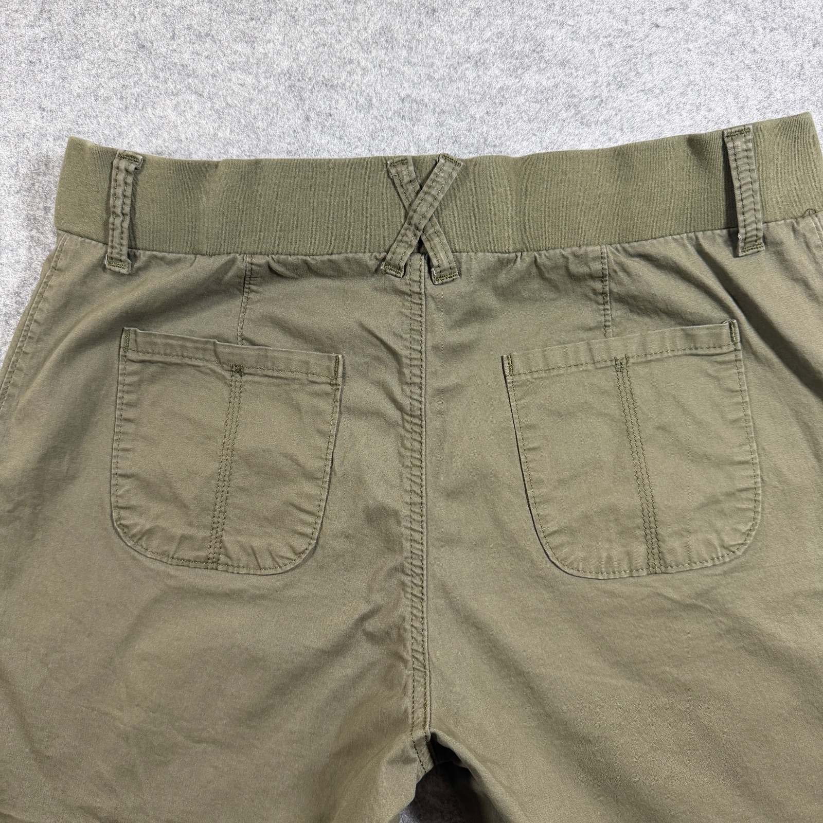 Lee Riders Shorts Womens 12 Olive Green Midrise Cotton Stretch Patch Pockets thumbnail 5