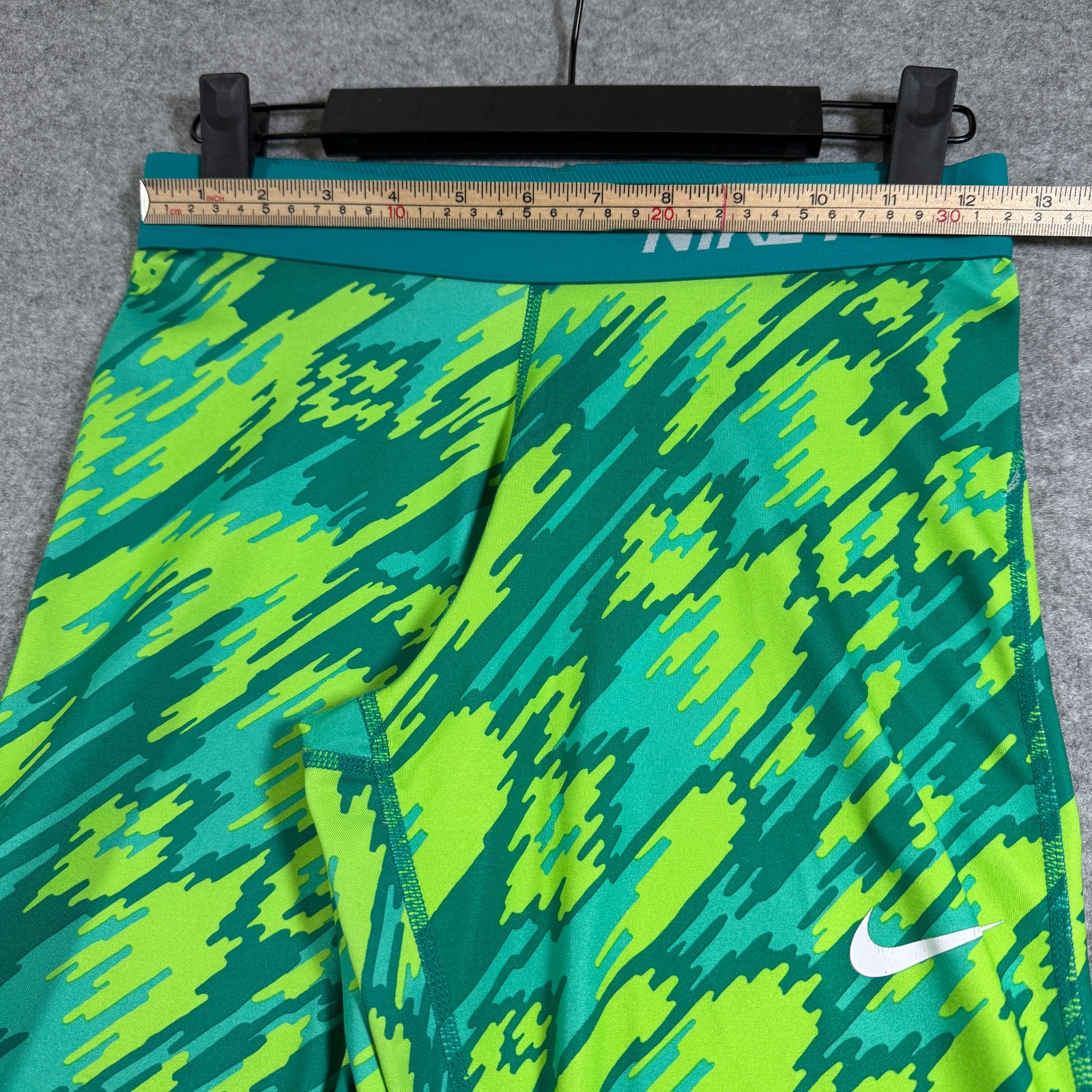 Nike Pro Compression Leggings Womens XL Neon Green Camo Running Yoga Training thumbnail 6