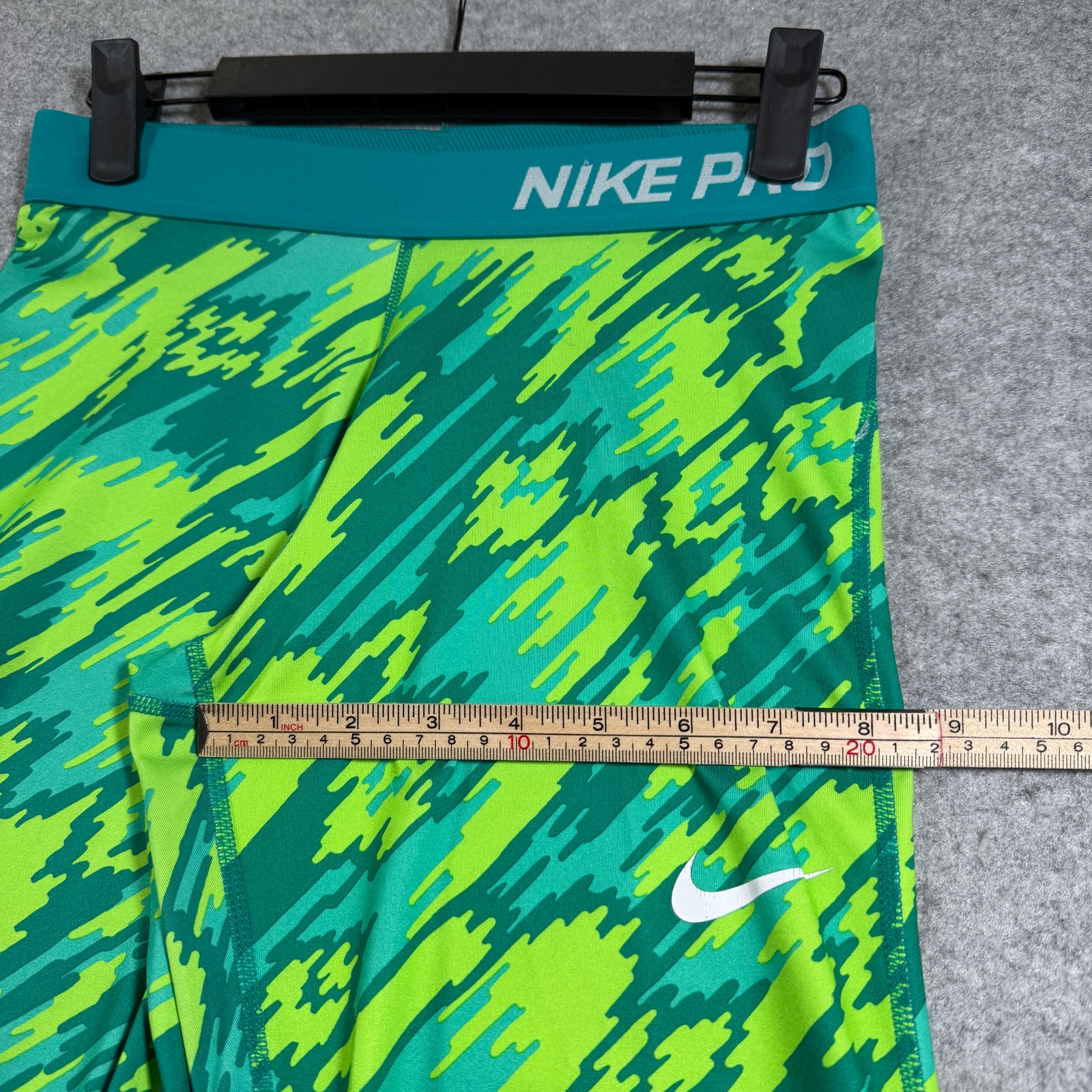 Nike Pro Compression Leggings Womens XL Neon Green Camo Running Yoga Training thumbnail 8