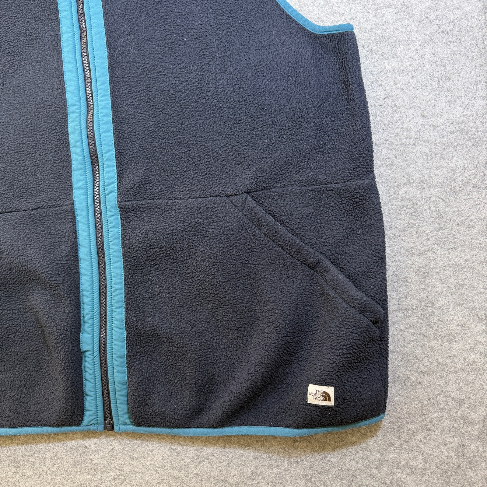 The North Face Carbondale Sherpa Fleece Vest Mens XXL Navy Full Zip Hiking thumbnail 3