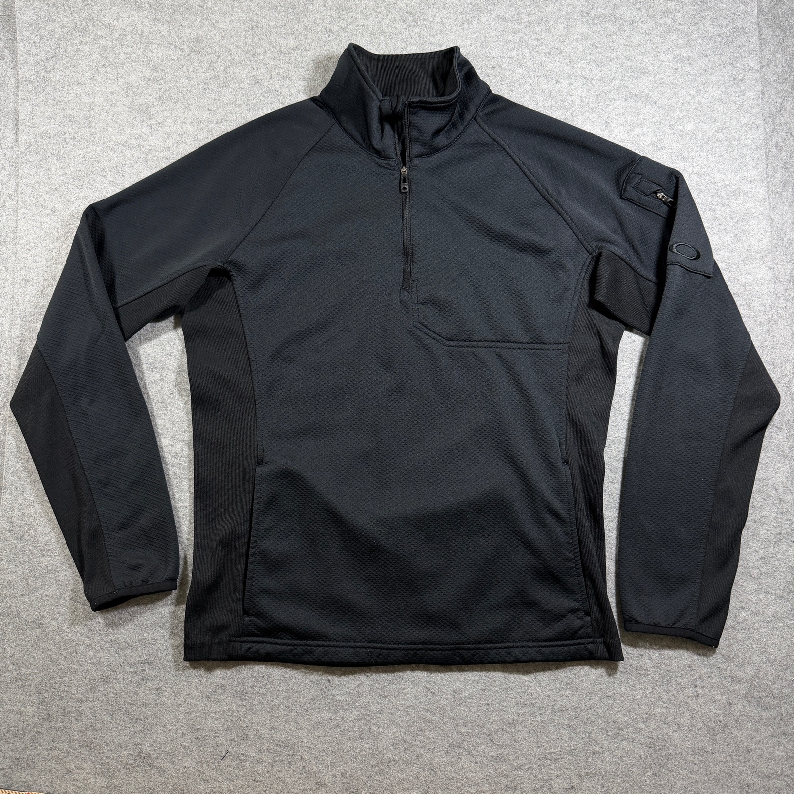Oakley Waffle Knit 1/4 Zip Pullover Mens M Black Wicking Golf Performance