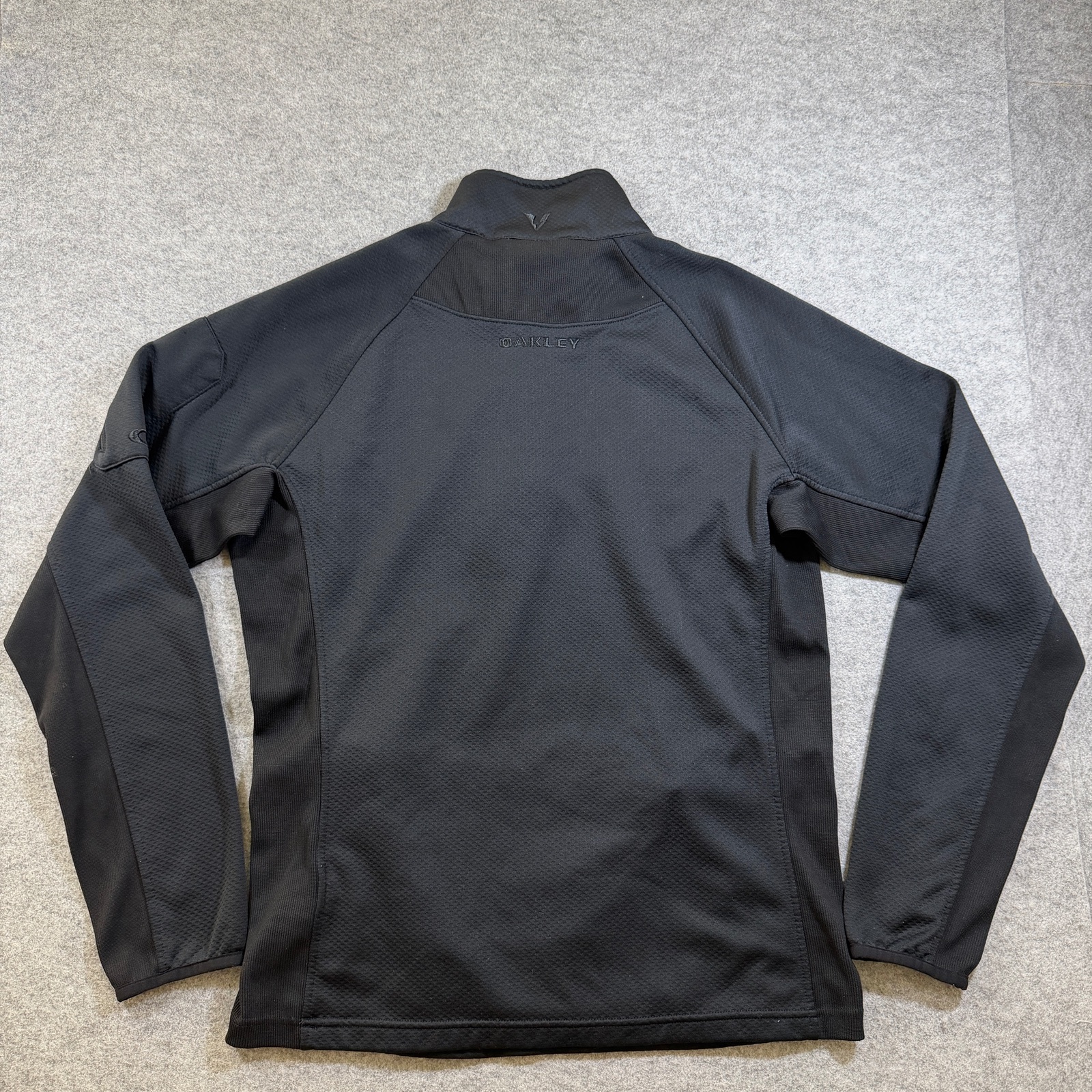 Oakley Waffle Knit 1/4 Zip Pullover Mens M Black Wicking Golf Performance thumbnail 2