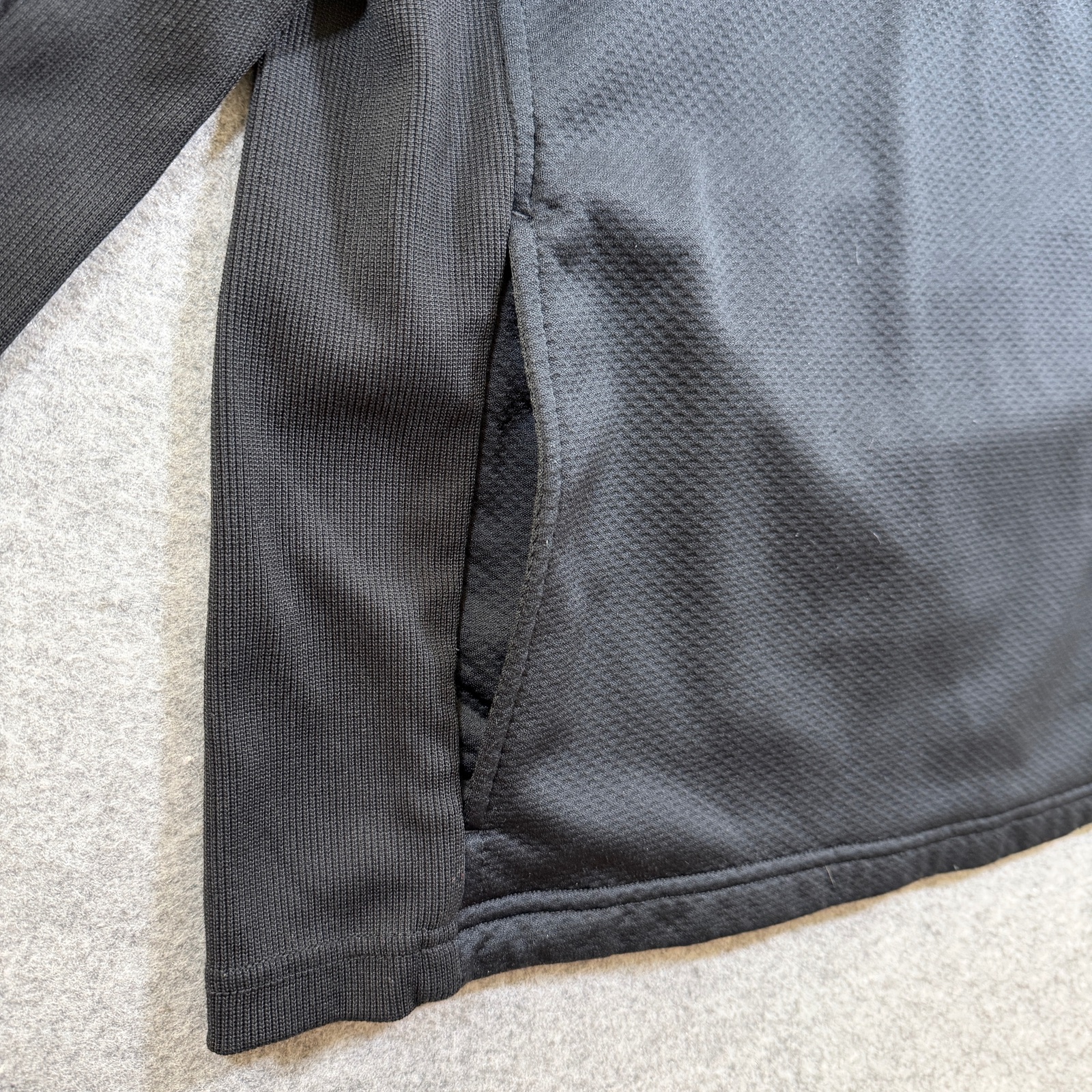 Oakley Waffle Knit 1/4 Zip Pullover Mens M Black Wicking Golf Performance thumbnail 10