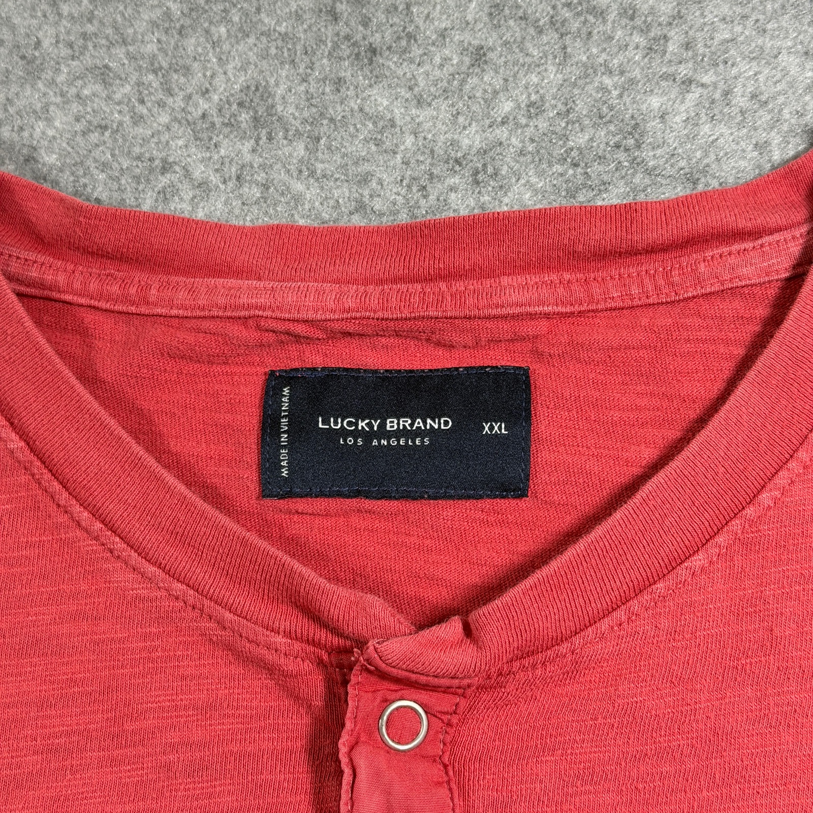 Lucky Brand Knit Henley Shirt Mens XXL Coral Cotton 3 Button Short Sleeve Casual thumbnail 4