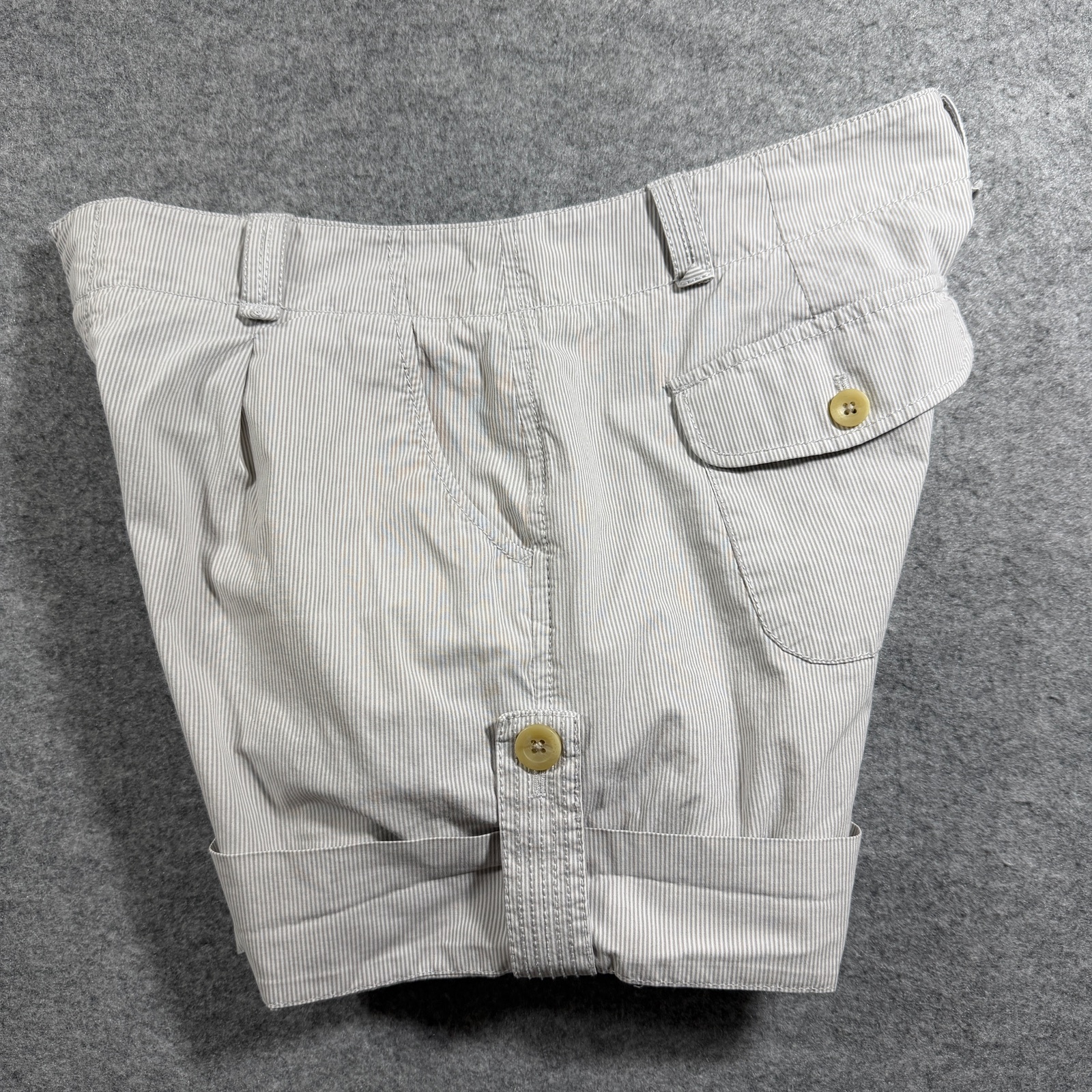 Gap Shorts Womens 4 White Brown Pinstripe Pleated Front Cuffed Hem Preppy thumbnail 3