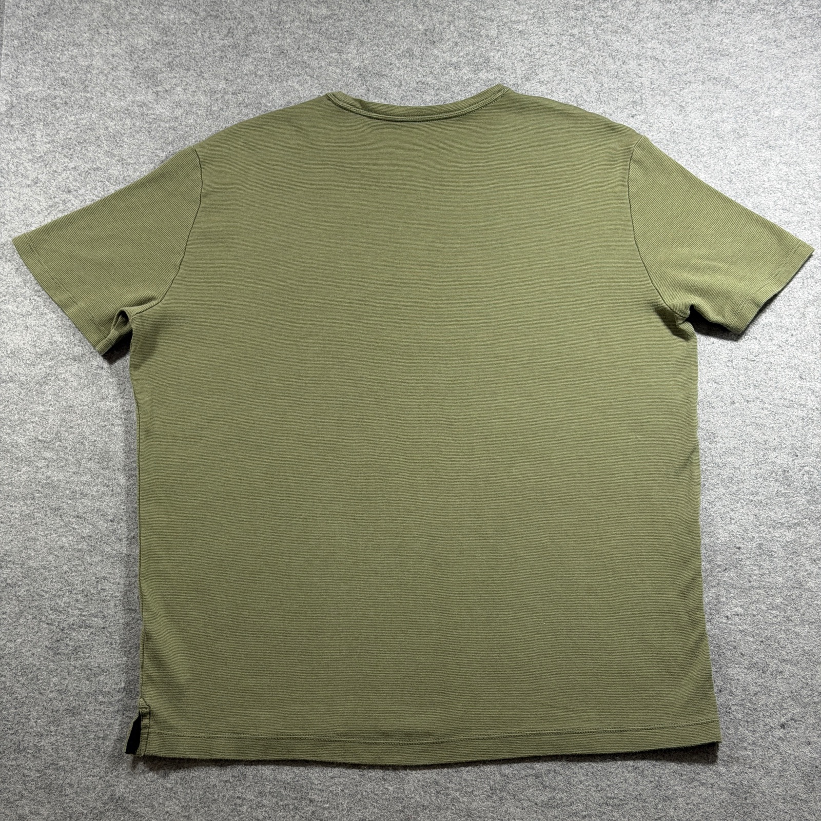 Banana Republic Luxe Touch Performance Tee Mens XL Olive Green Stretch Cotton thumbnail 2