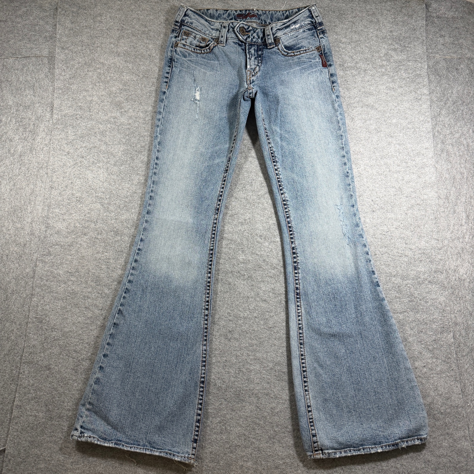 Vintage Silver Jeans Women 28 Light Wash Bootcut Distressed Ripped Denim Stretch