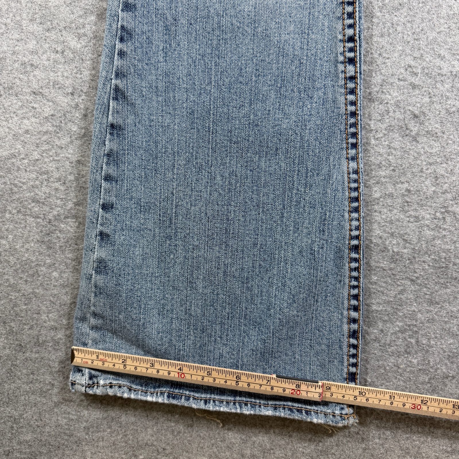 Vintage Silver Jeans Women 28 Light Wash Bootcut Distressed Ripped Denim Stretch thumbnail 9