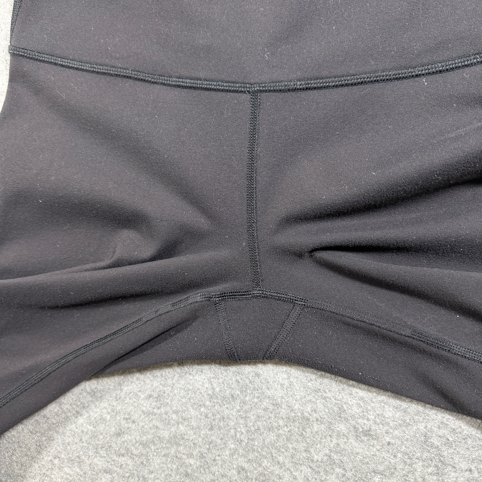 Lululemon Wunder Under Leggings Womens 6 Black High Rise Flatlock Seams Yoga thumbnail 3