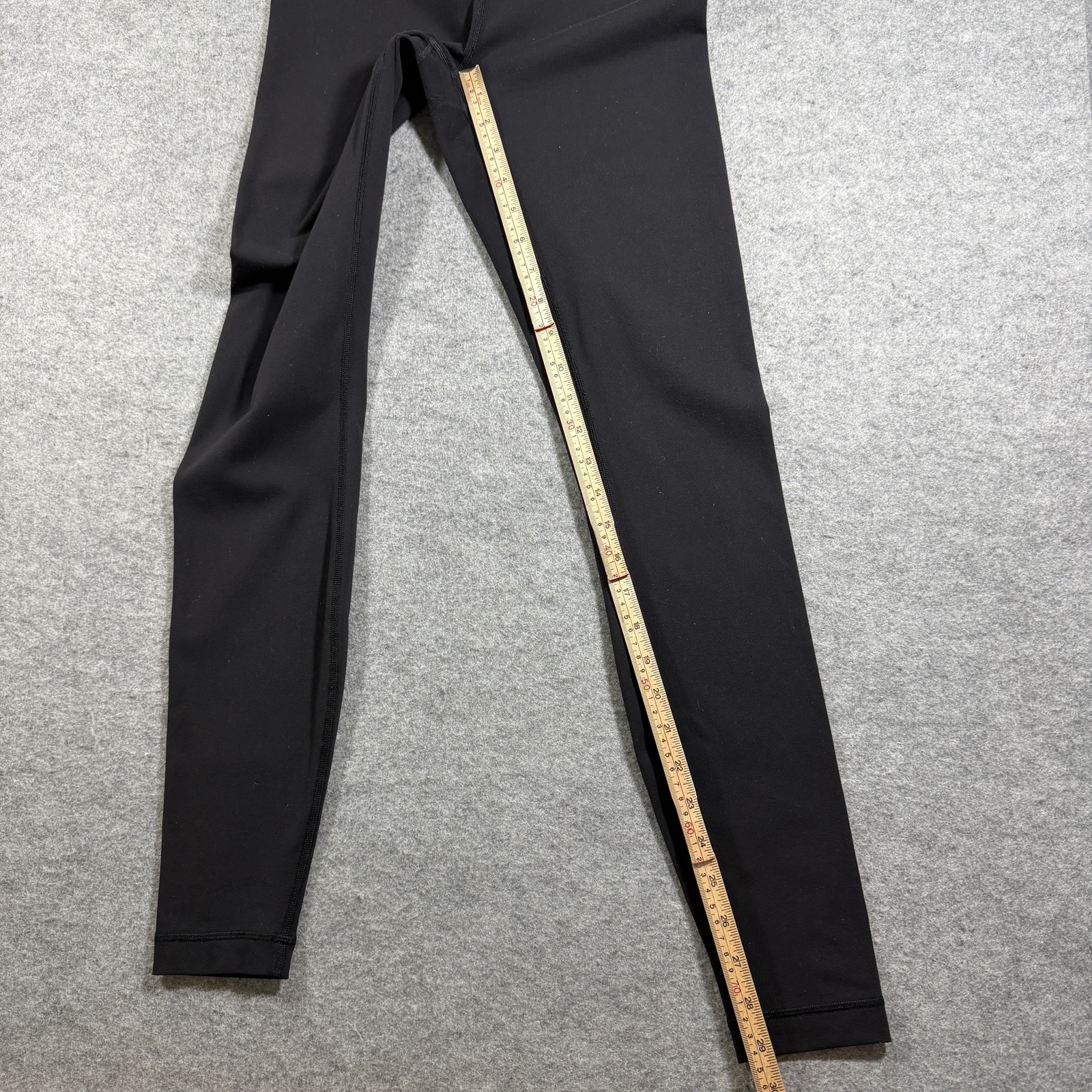 Lululemon Wunder Under Leggings Womens 6 Black High Rise Flatlock Seams Yoga thumbnail 5